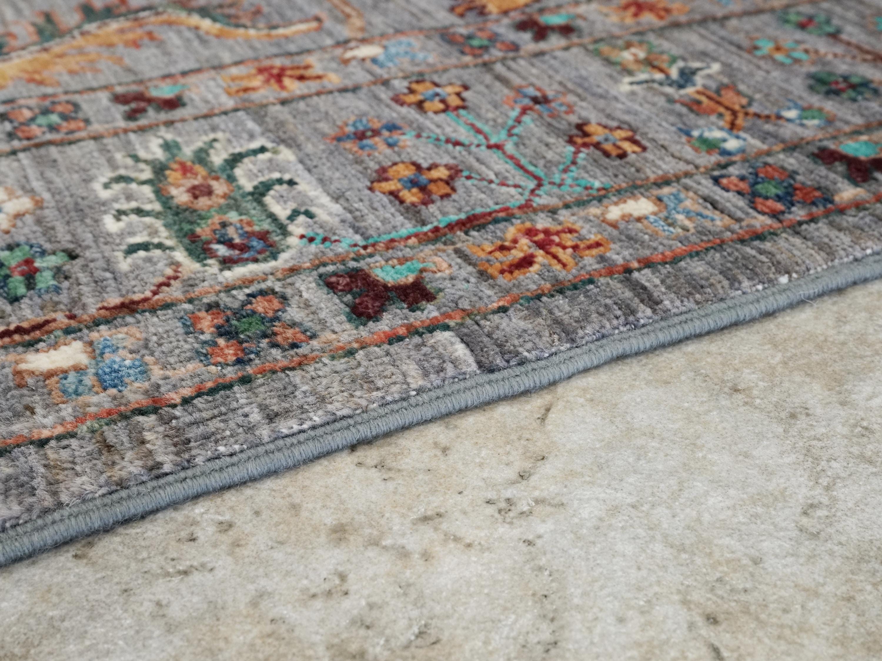 5x7 Ft Gray Serapi Rug - Hand Knotted Floral Rug