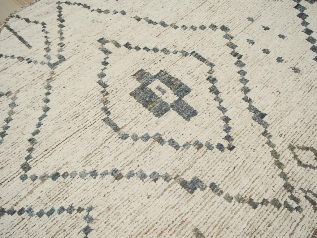 5x5 Ft Beige Moroccan Rug - Round Tribal Wool Rug