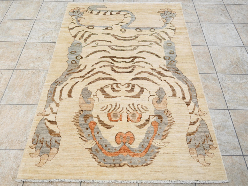 4x6 Ft Beige Tiger Rug - Hand Knotted Oriental Rug