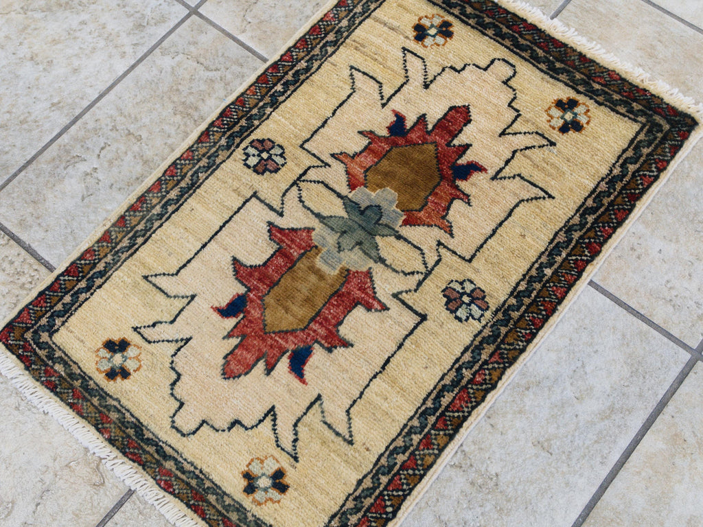 1x2 Ft Beige Serapi Rug - Floral Accent Rug
