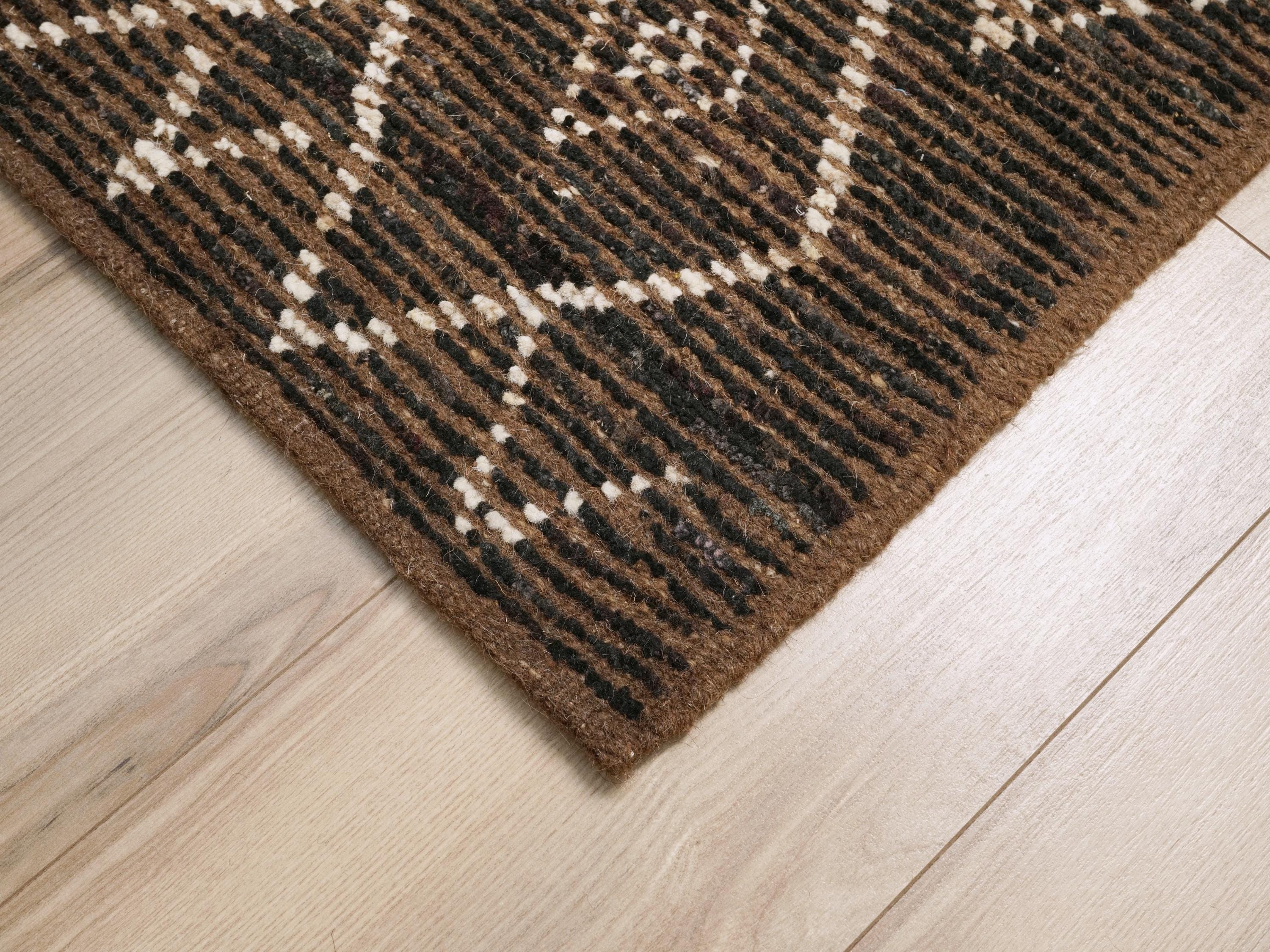 5x8 Ft Dark Brown Moroccan Rug - Hand Knotted Area Rug