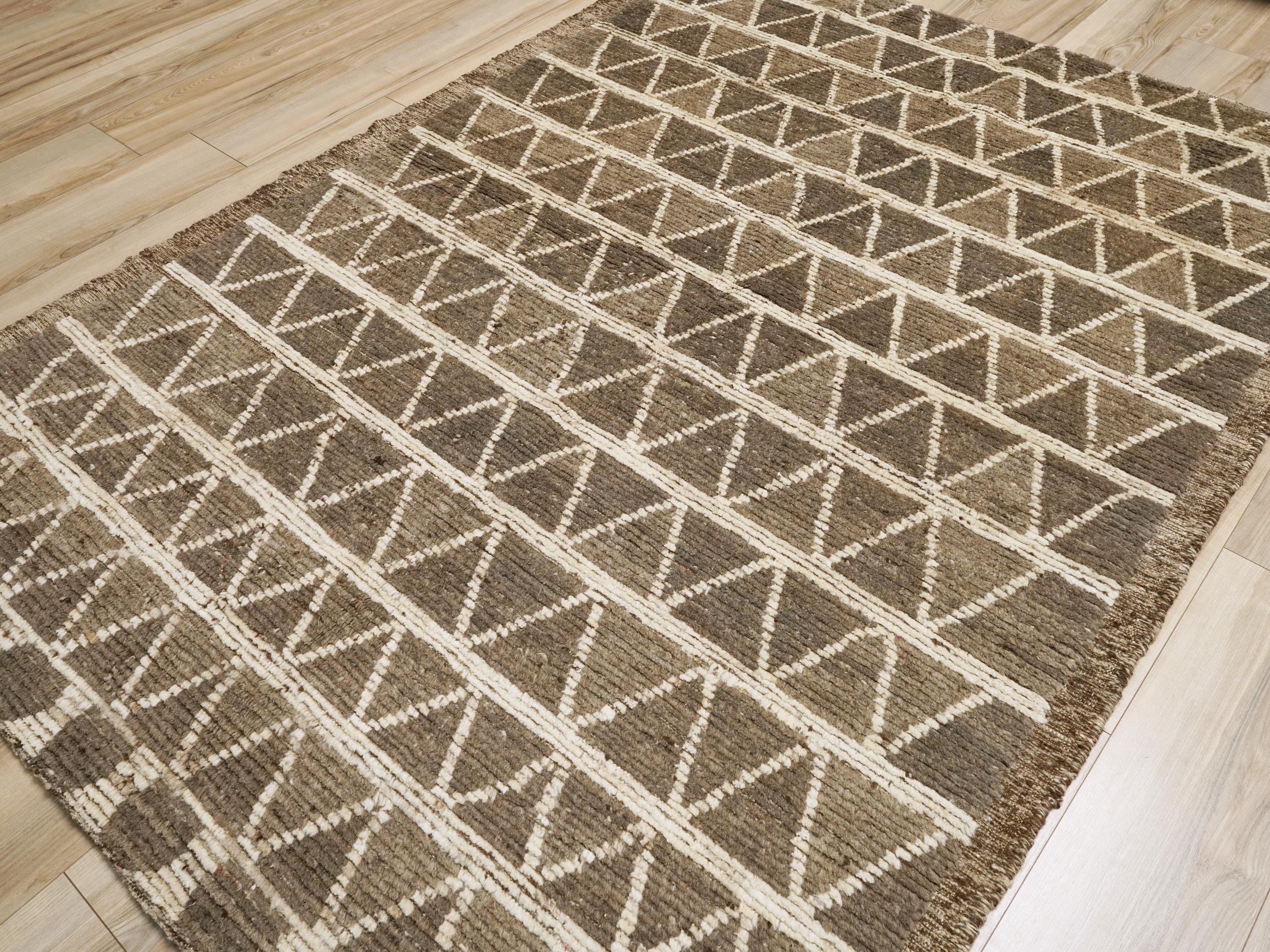 6x8 Ft Brown Moroccan Rug - Geometric Wool Rug