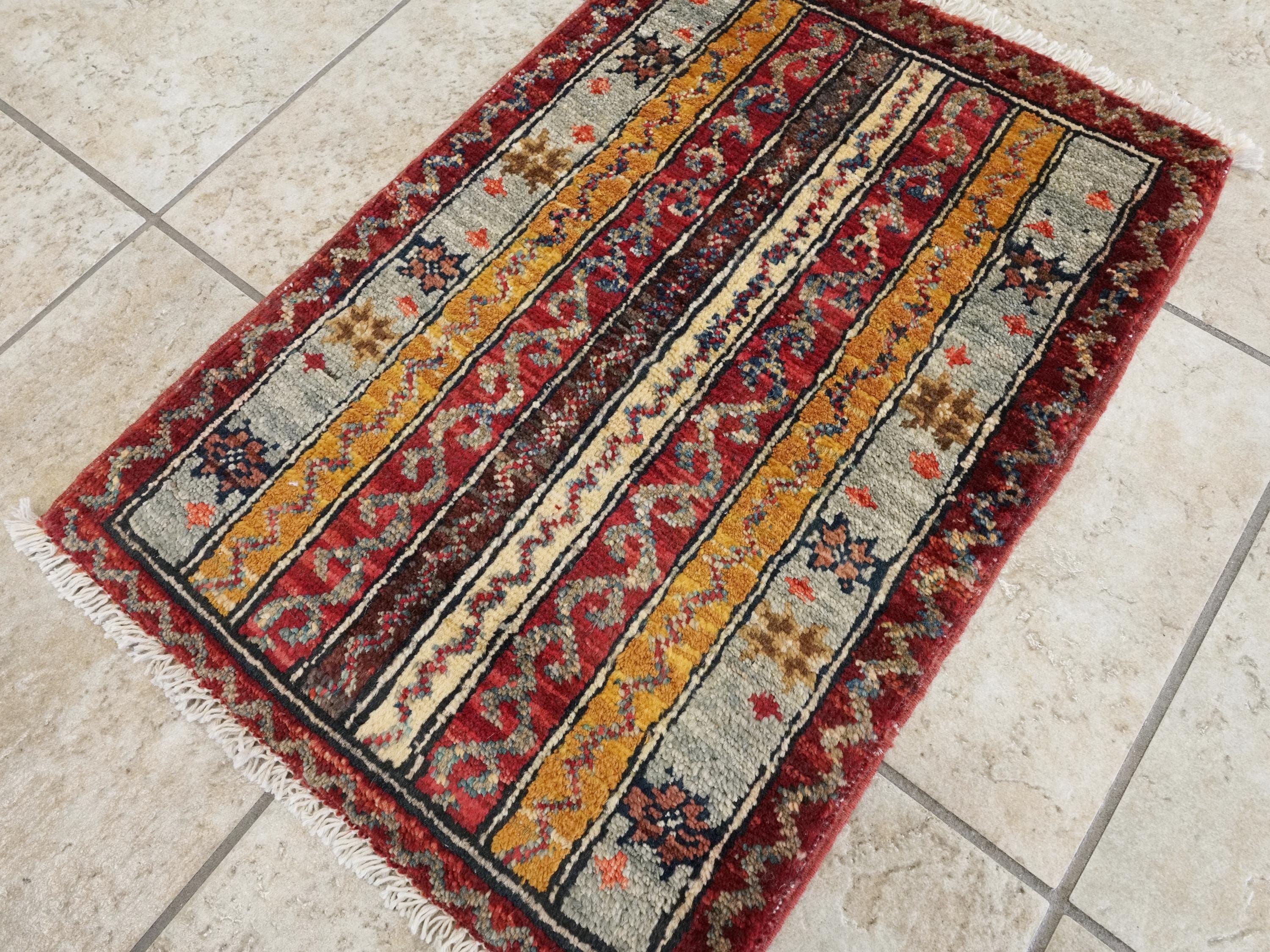 1x2 Ft Hand Knotted Heriz Rug - Red Afghan Wool Accent Rug