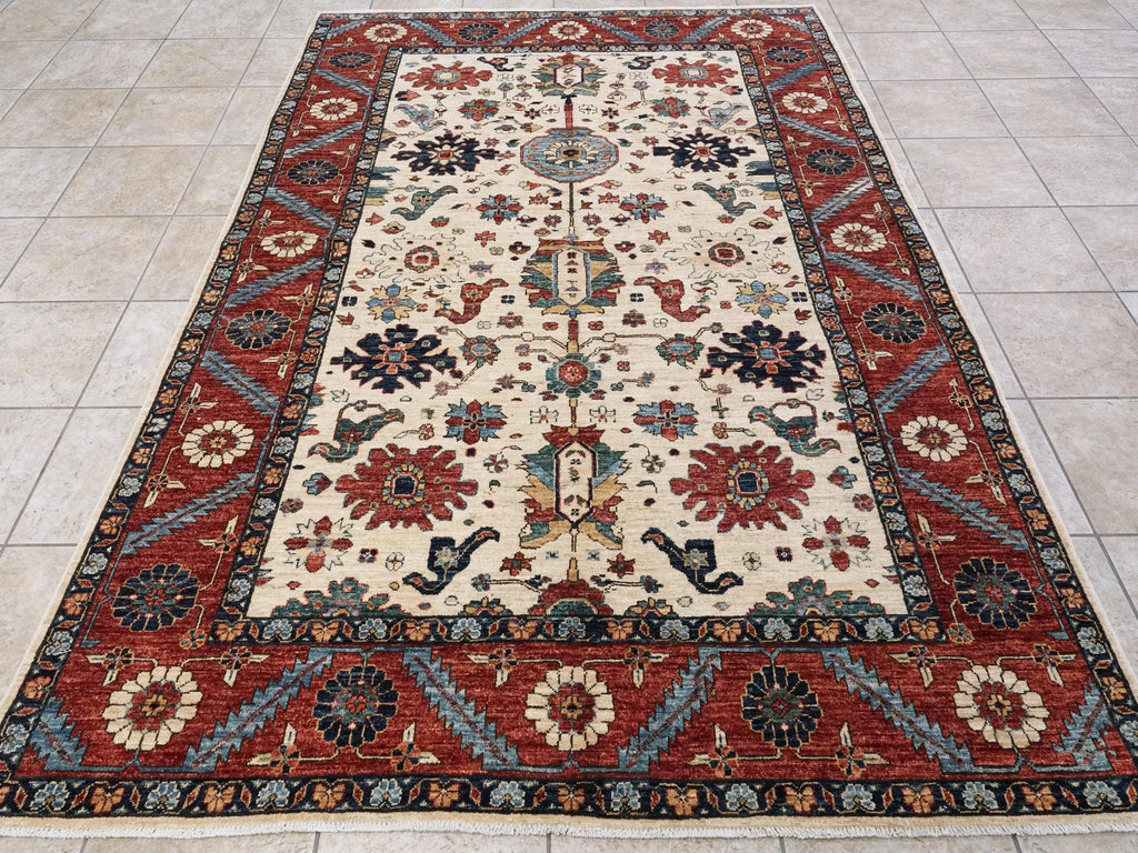 6x9 Ft Red & Beige Serapi Rug - Oriental Area Rug - Floral Design
