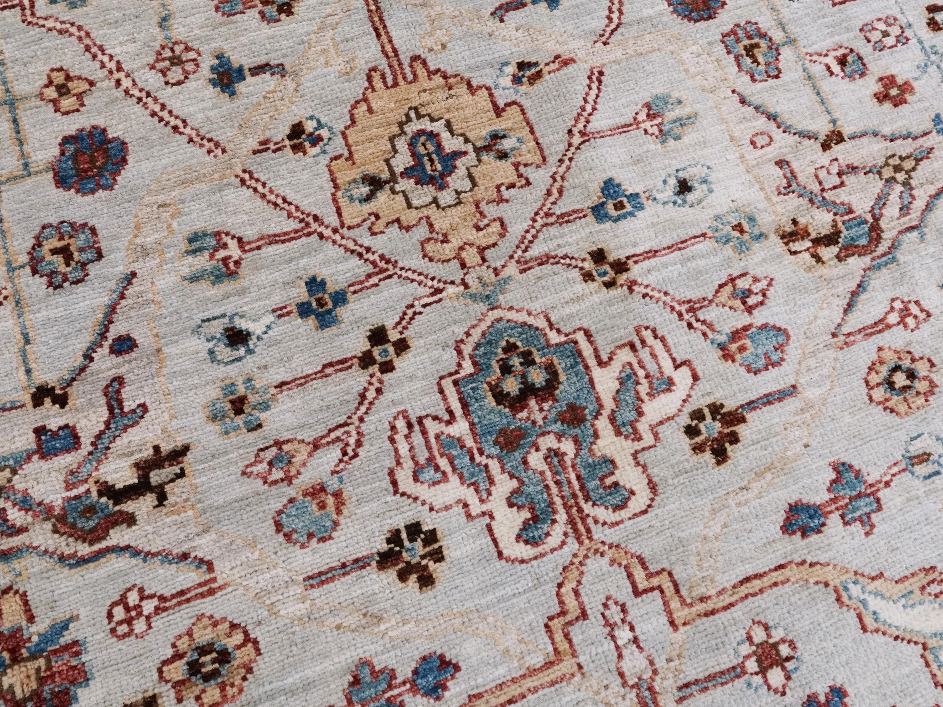 6x9 Ft Light Gray Serapi Rug - Oriental Area Rug - Persian Design