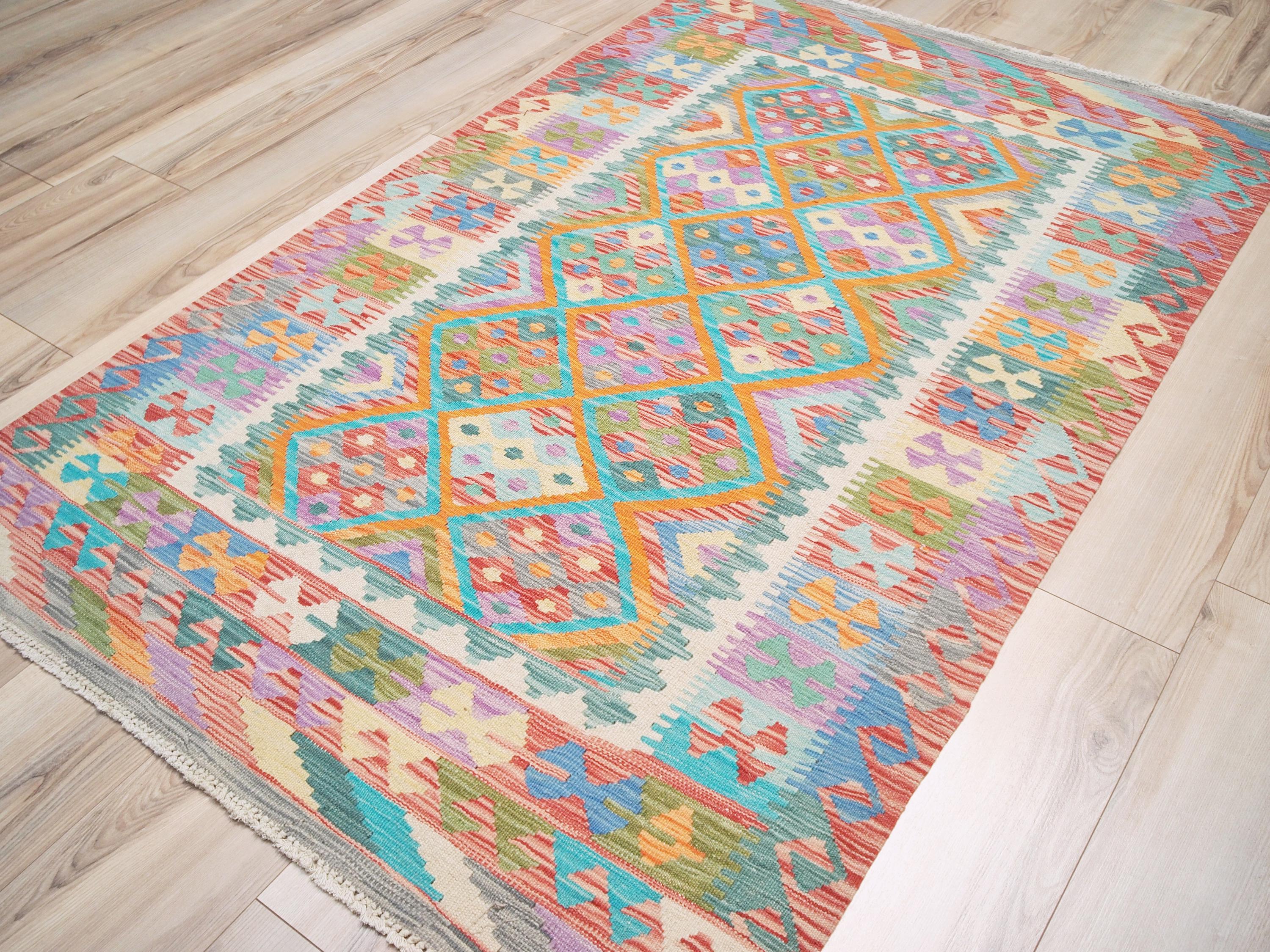 4x6 Ft Tribal Kilim Rug - Flat Weave Scandinavian Style
