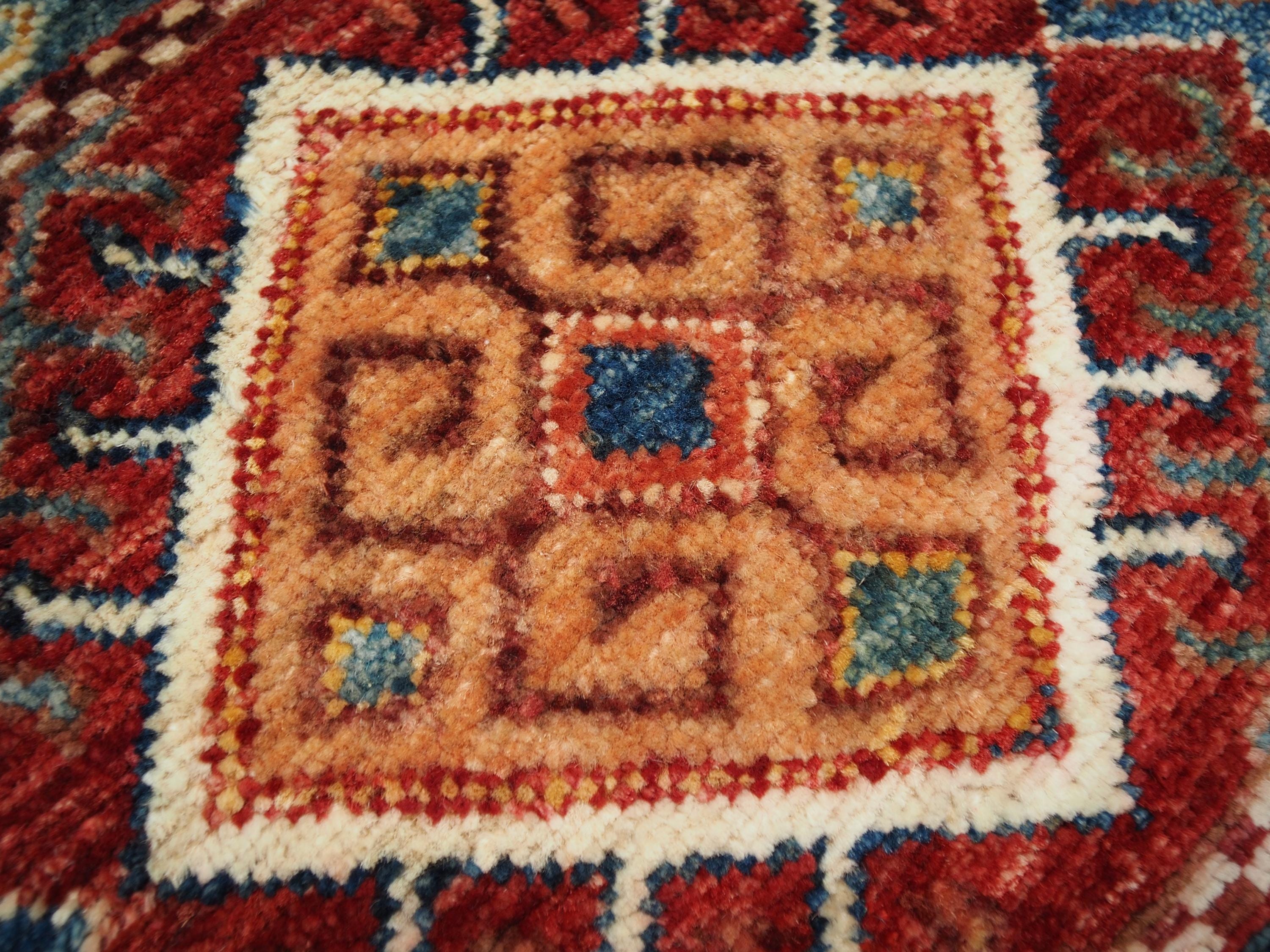 7x7 Ft Red Khorjin Rug - Hand Knotted Round Oriental Rug