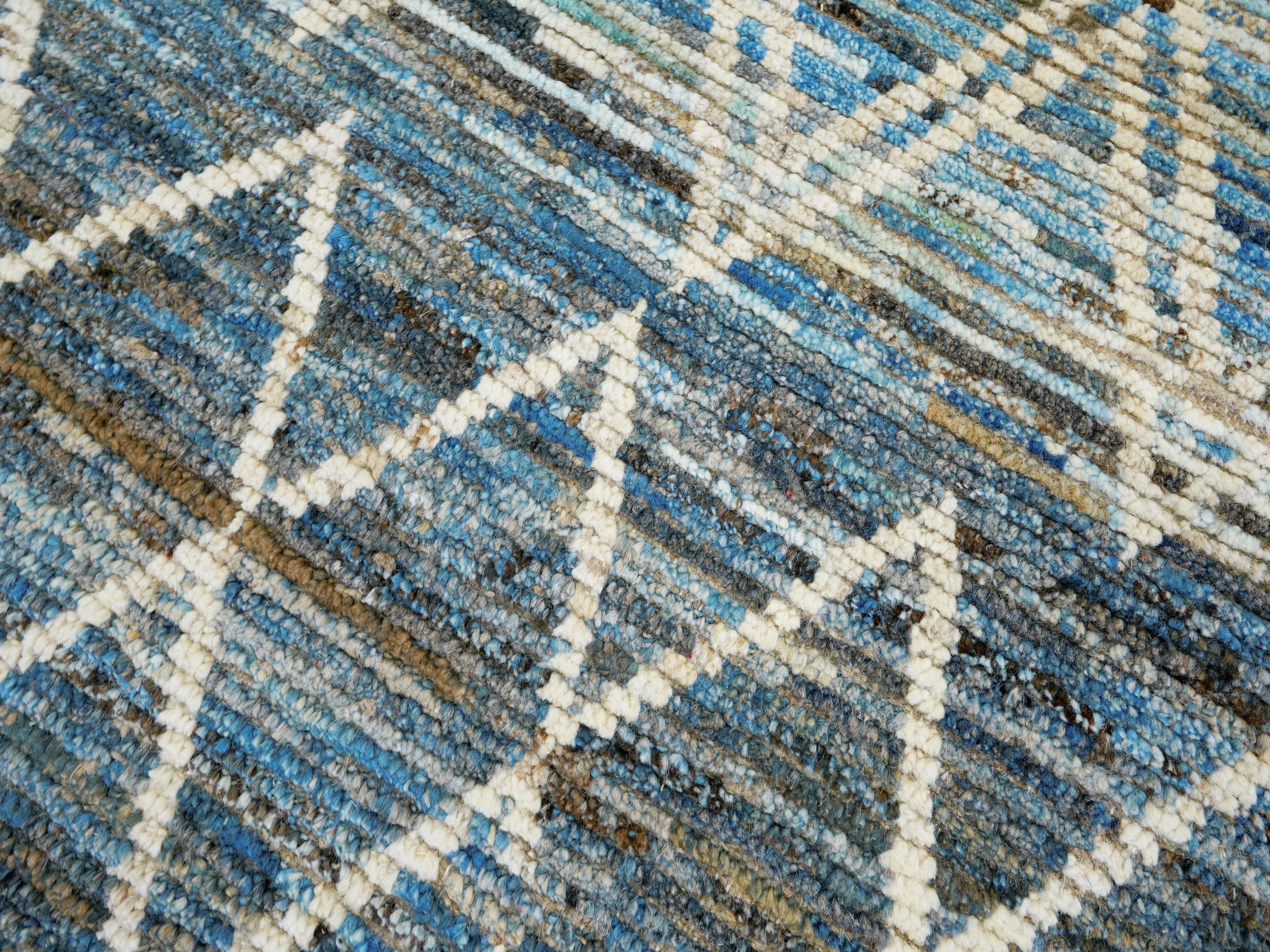 8x10 Ft Blue & White Moroccan Rug - Hand Knotted Wool Area Rug