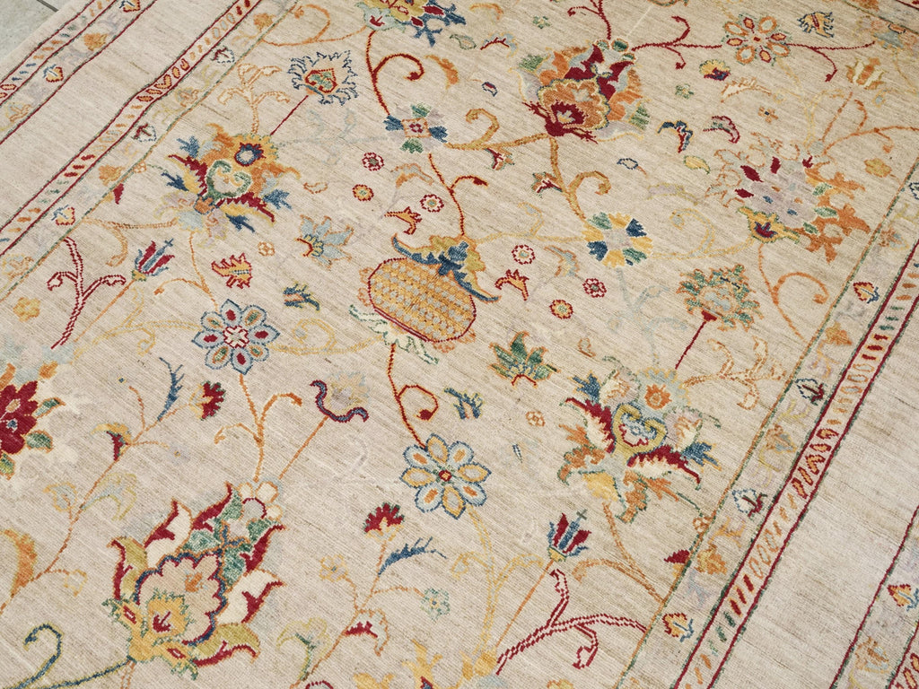 5x7 Ft Beige Serapi Rug - Hand Knotted Oriental Area Rug - Floral Design