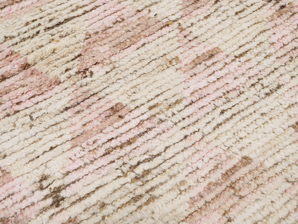 6x8 Ft Pink Moroccan Wool Rug - Hand-Knotted Area Rug