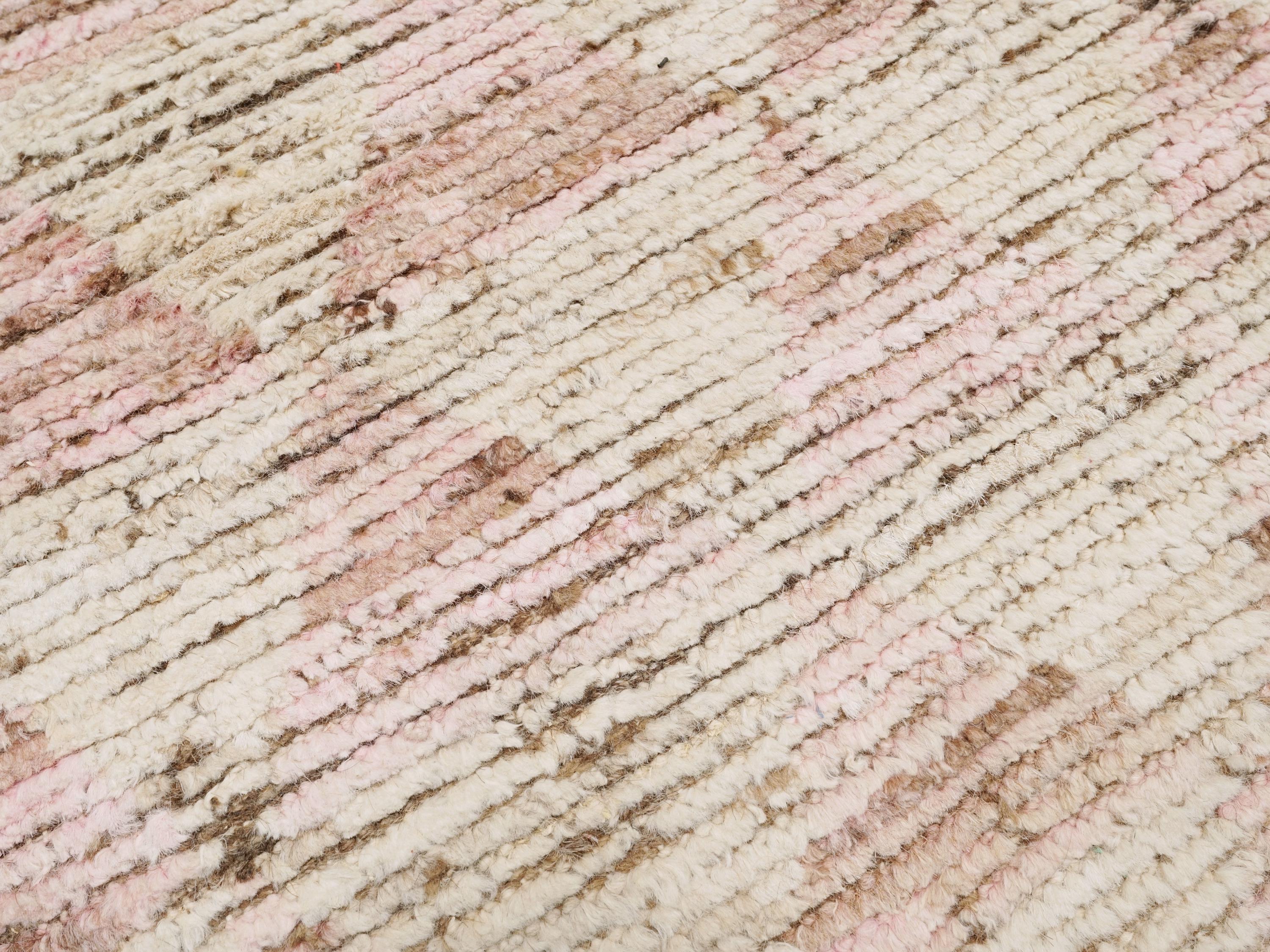 6x8 Ft Pink Moroccan Wool Rug - Hand-Knotted Area Rug