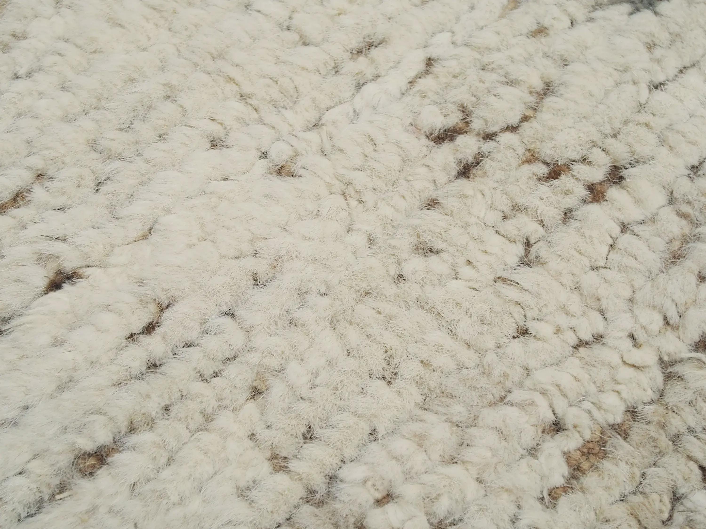 5x5 Ft Beige Moroccan Rug - Round Tribal Wool Rug