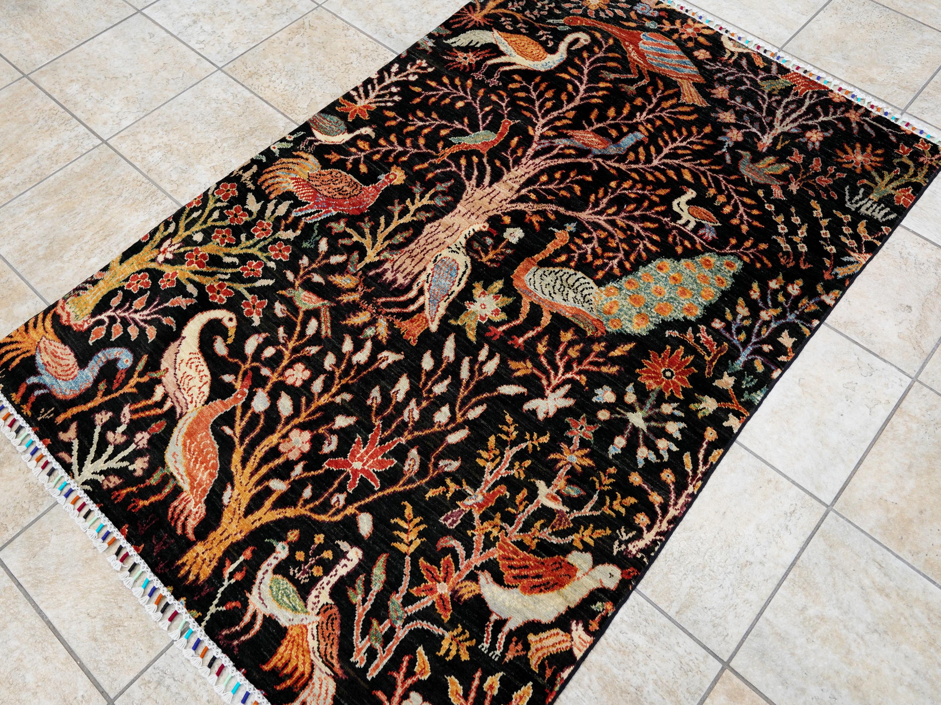 4x6 Ft Black Bird Rug - Hand Knotted Oriental Rug