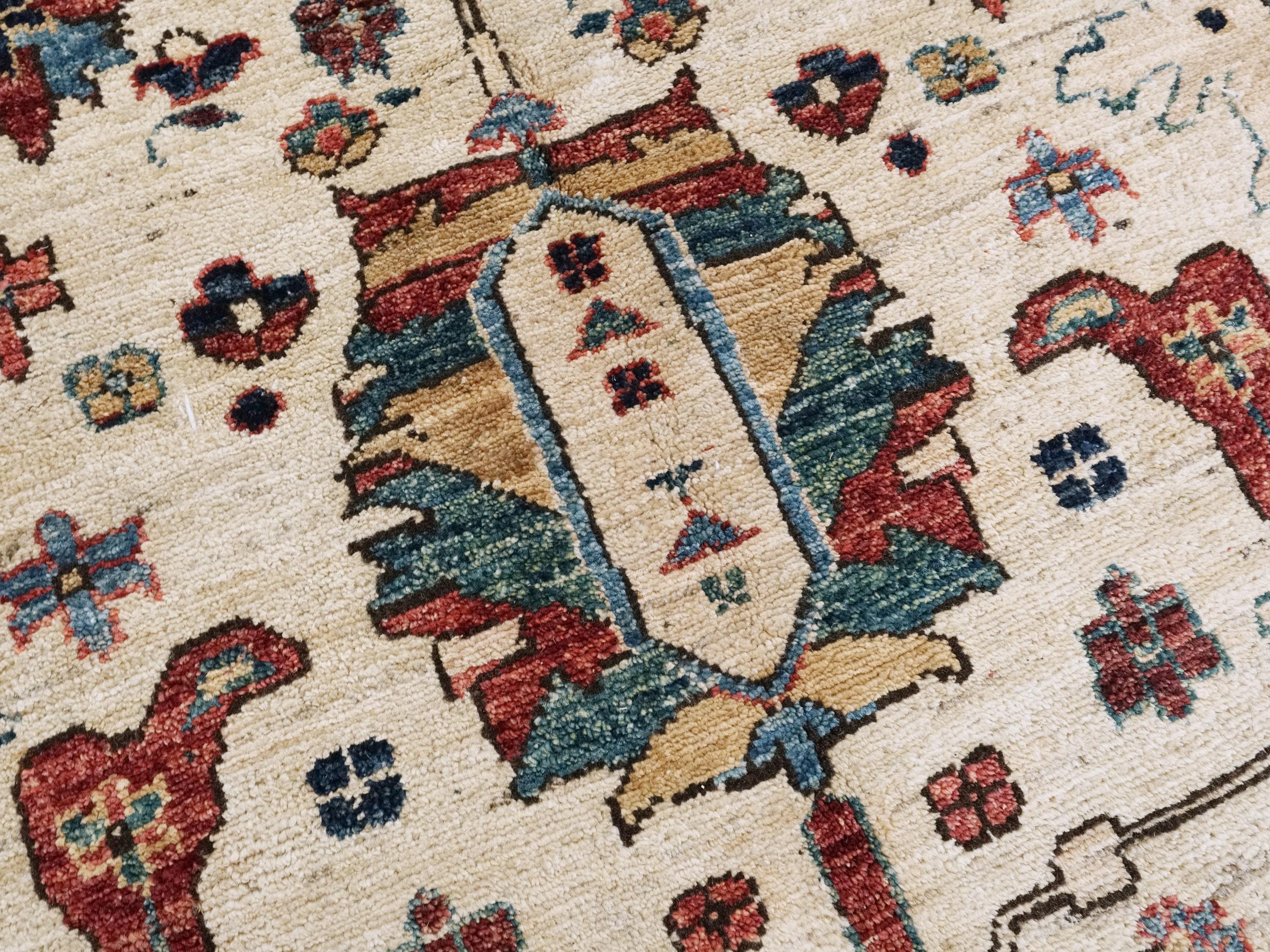 6x9 Ft Red & Beige Serapi Rug - Oriental Area Rug - Floral Design
