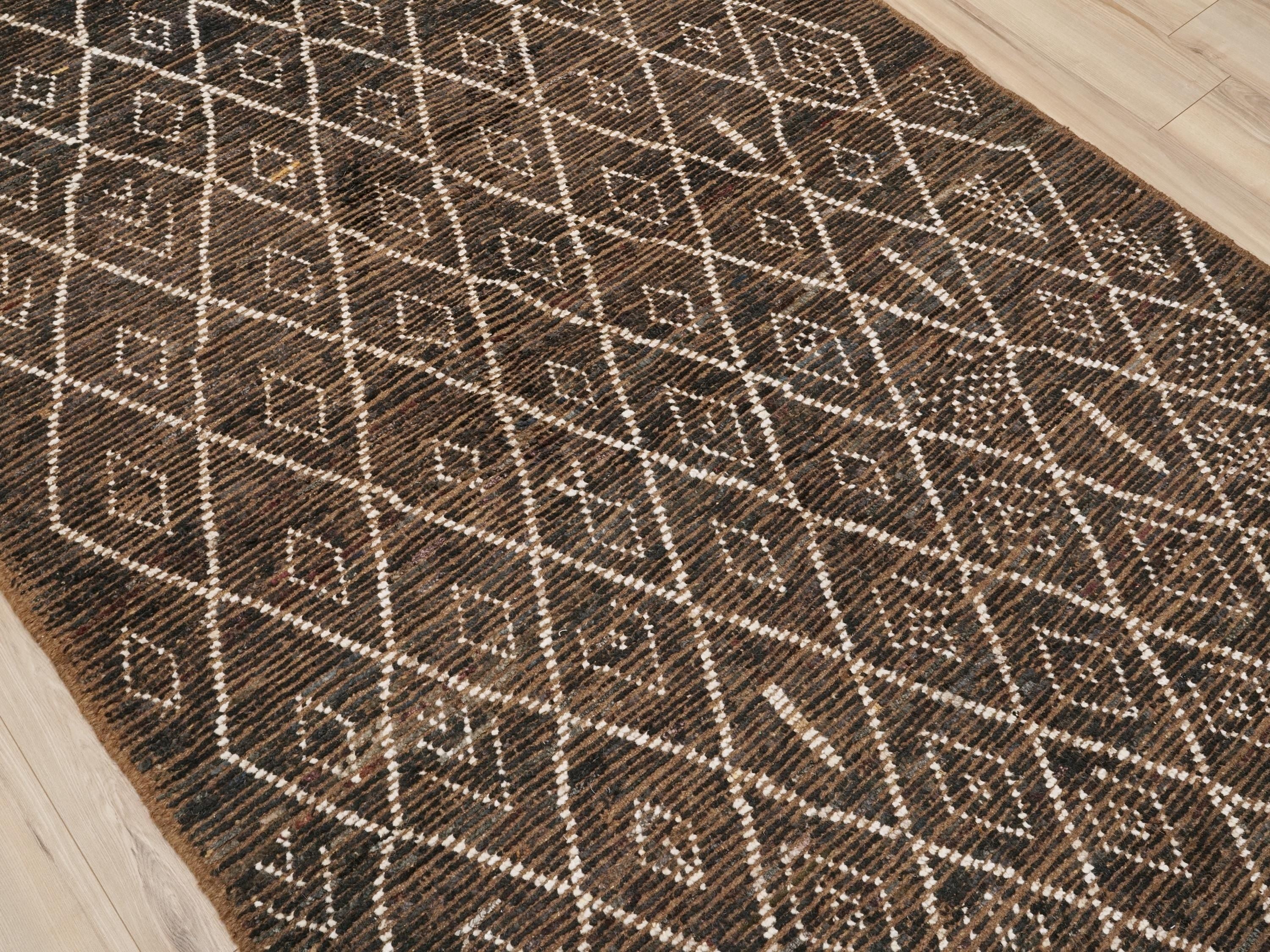 5x8 Ft Dark Brown Moroccan Rug - Hand Knotted Area Rug