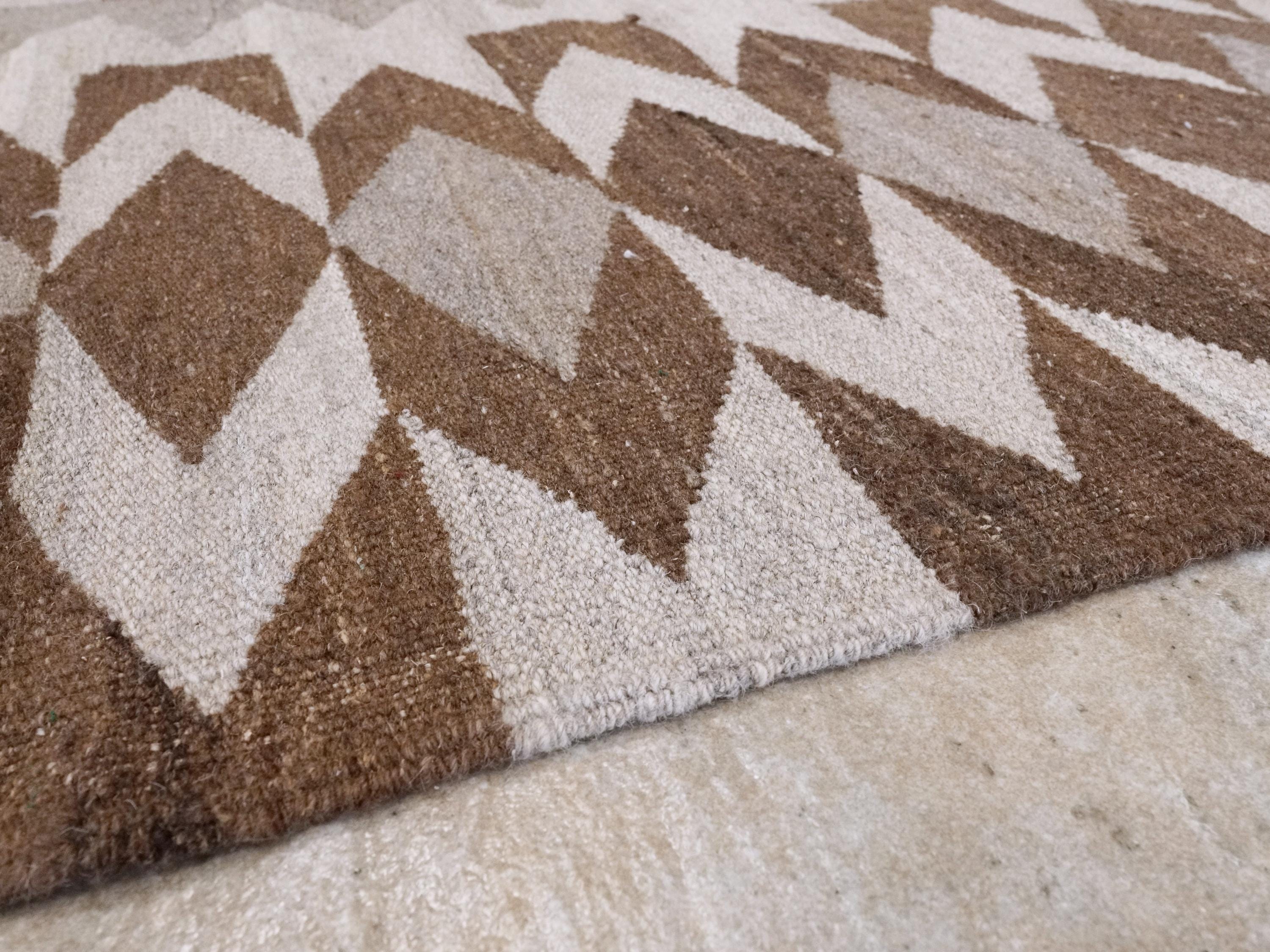 8x10 Ft Brown & Beige Kilim Rug - Flat Weave Area Rug - Geometric Design