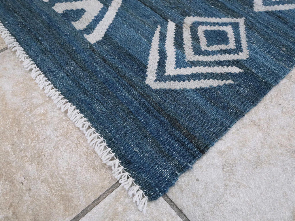 6x8 Ft Blue Kilim Rug - Flatweave Area Rug - Contemporary Design