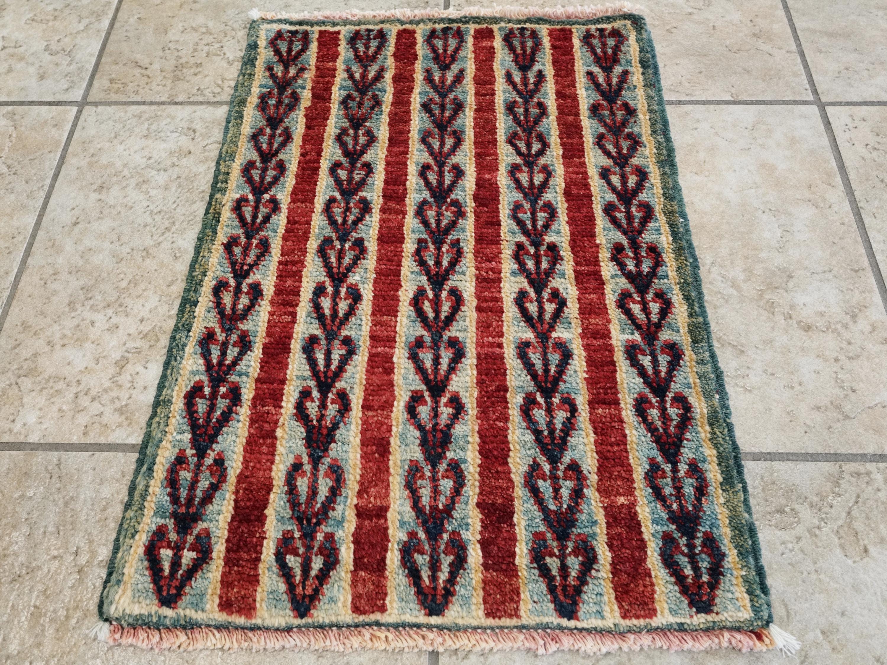 1x2 Ft Hand Knotted Heriz Rug - Red & Green Afghan Wool