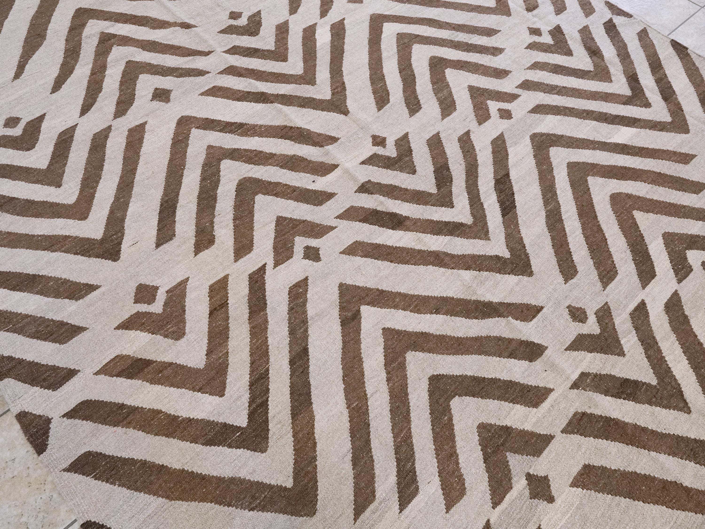 9x10 Ft Brown & Beige Kilim Rug - Flat Weave Area Rug - Abstract Design