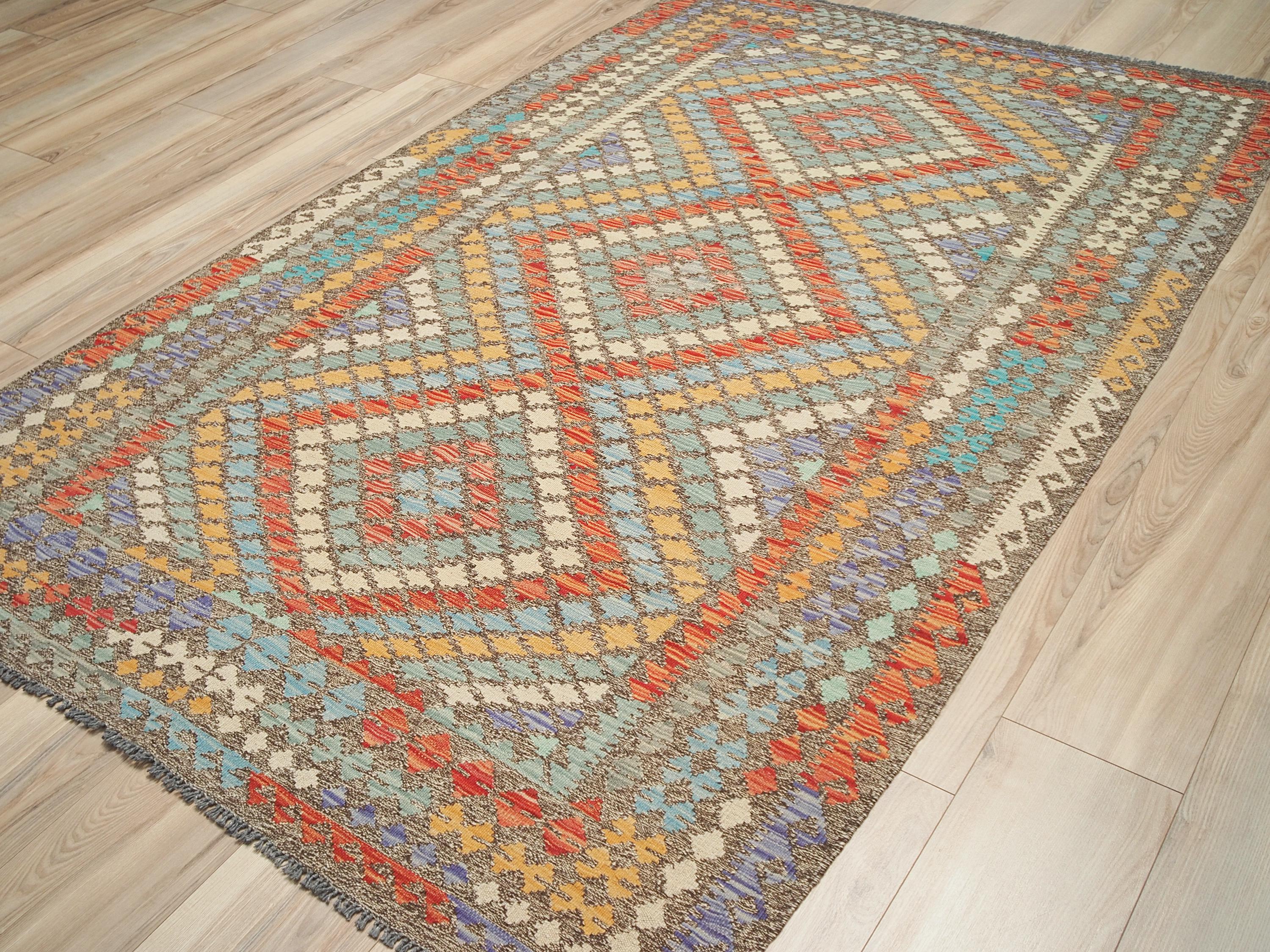 5x8 Ft Red & Orange Wool Kilim Rug - Flat Weave Scandinavian Tribal Design