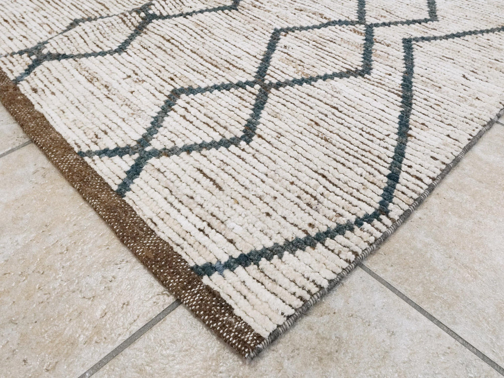 8x10 Ft White & Blue Moroccan Rug - Hand Knotted Wool Area Rug
