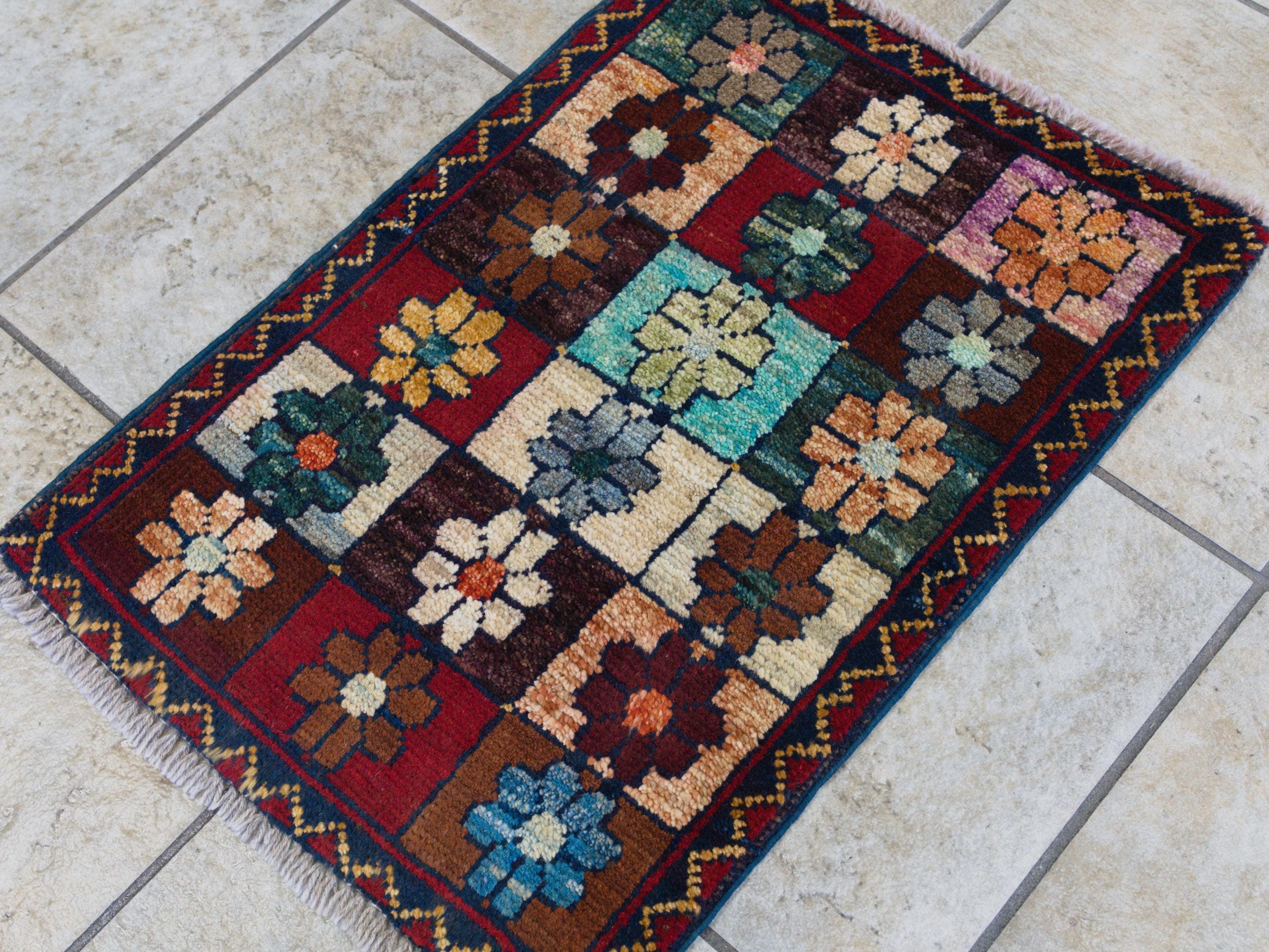 1x2 Ft Red & Blue Serapi Rug - Floral Accent Rug