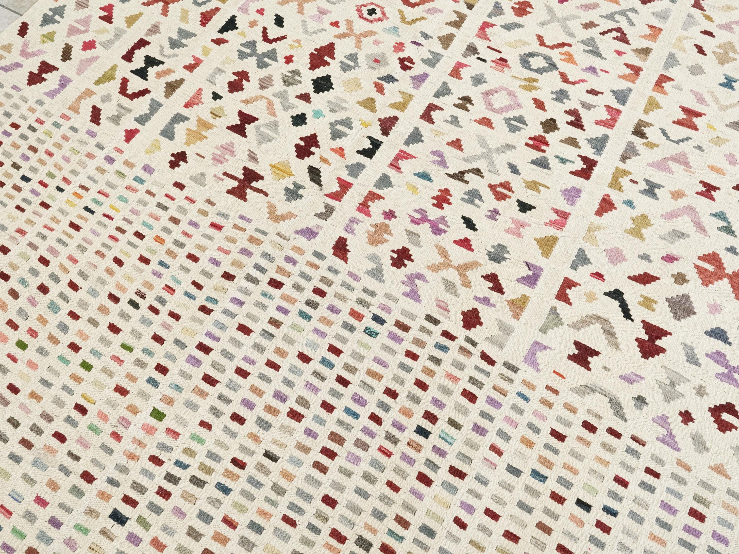 7x10 Ft Beige Kilim Rug - Flat Weave Contemporary Design