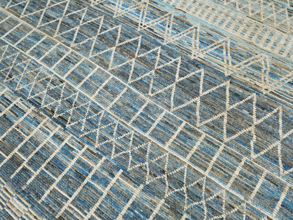 8x10 Ft Blue & White Moroccan Rug - Hand Knotted Wool Area Rug