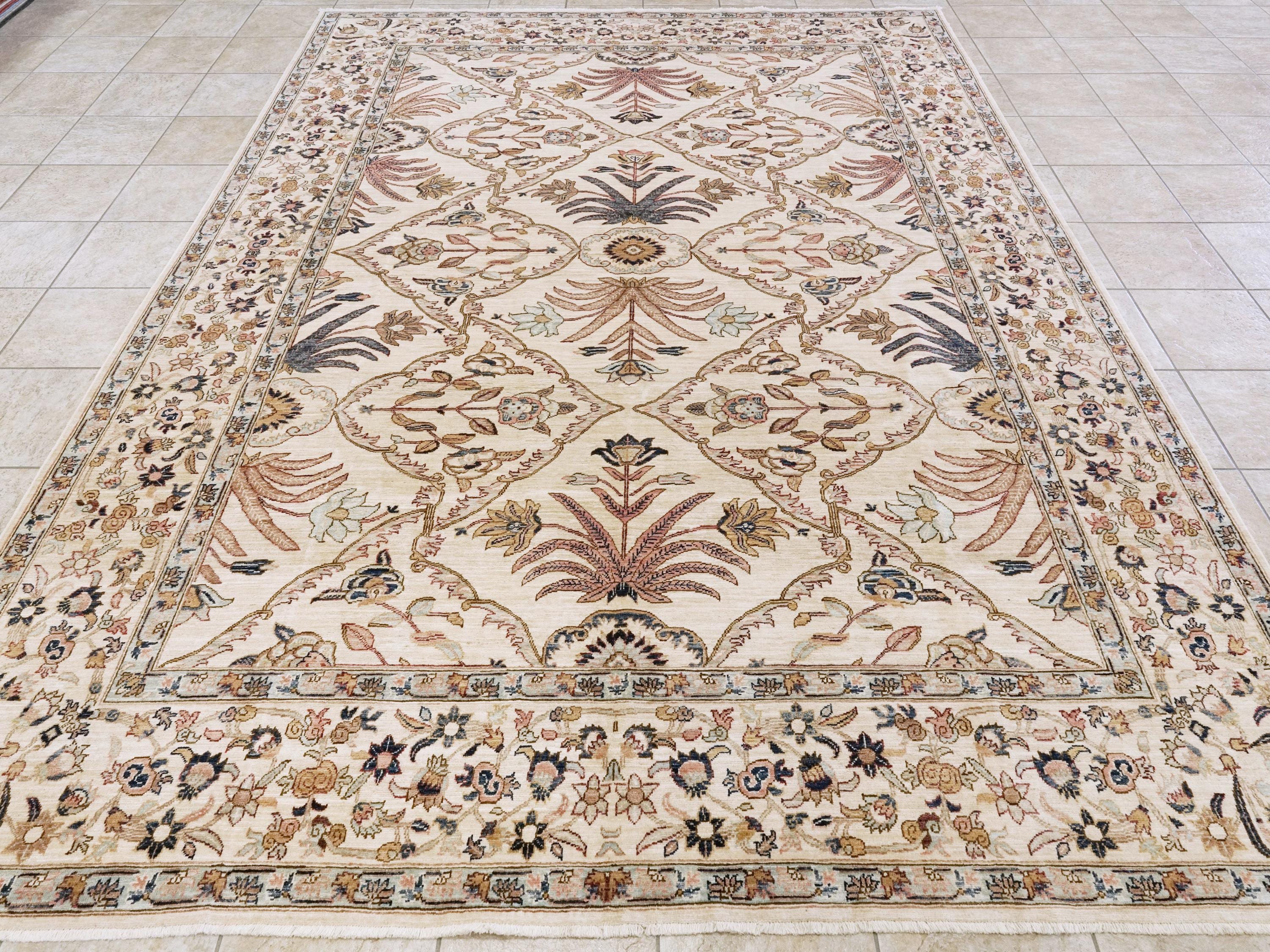 9x12 Ft Beige Serapi Rug - Hand Knotted Area Rug - Persian Design