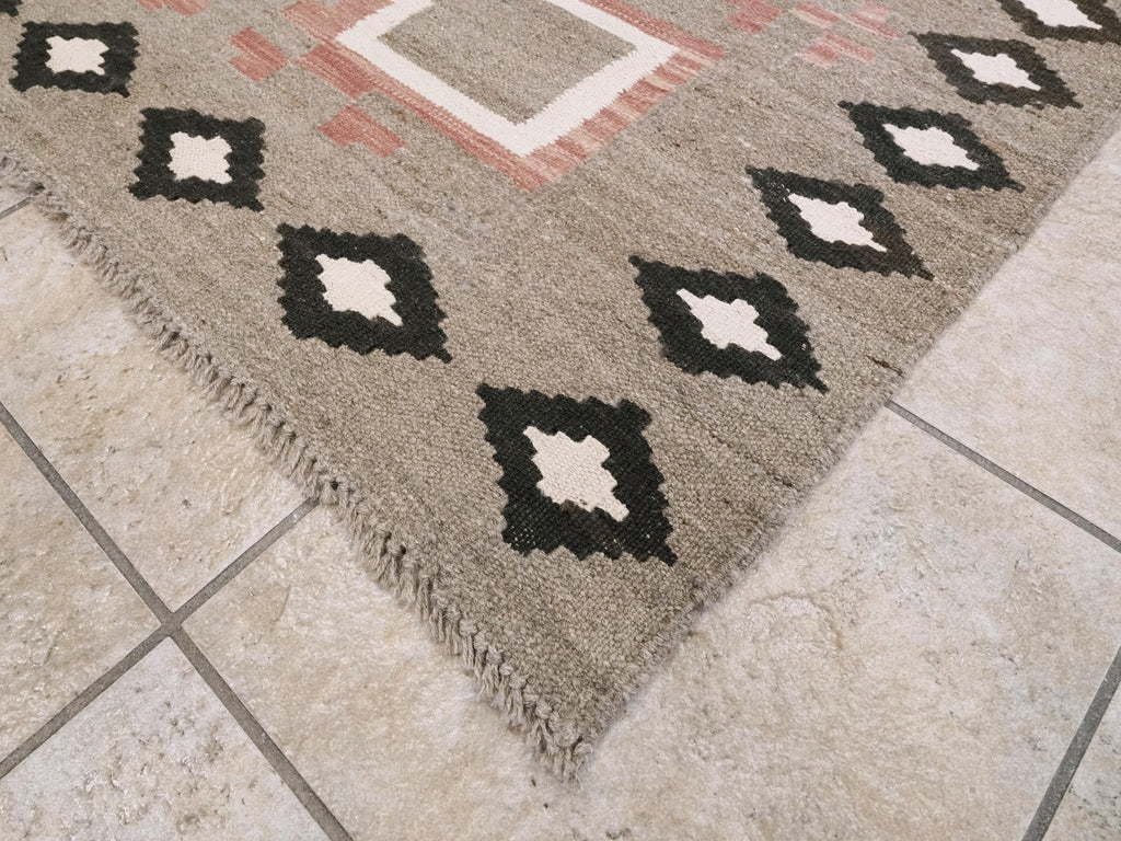 8x10 Ft Red & Green Navajo Rug - Flat Weave Tribal Rug