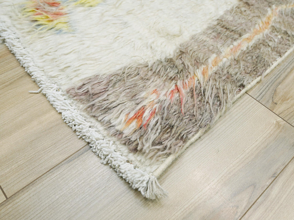 5x7 Ft Beige Moroccan Rug - Shaggy Floral Area Rug