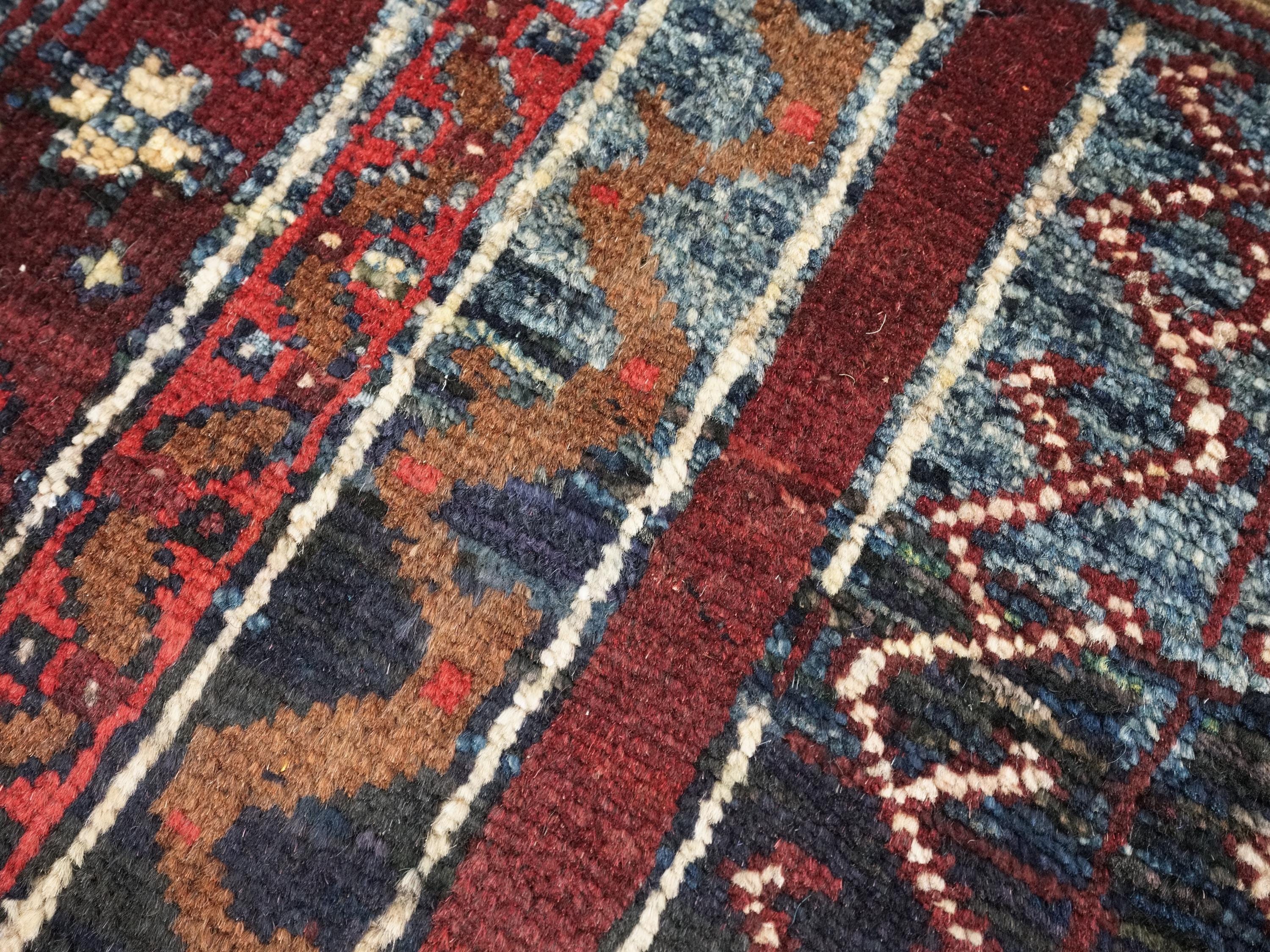 1x2 Ft Hand Knotted Heriz Rug - Black & Red Afghan Wool Accent Rug