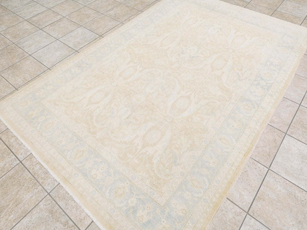 6x9 Ft Hand Knotted Bidjar Rug - Beige & Blue Persian Design