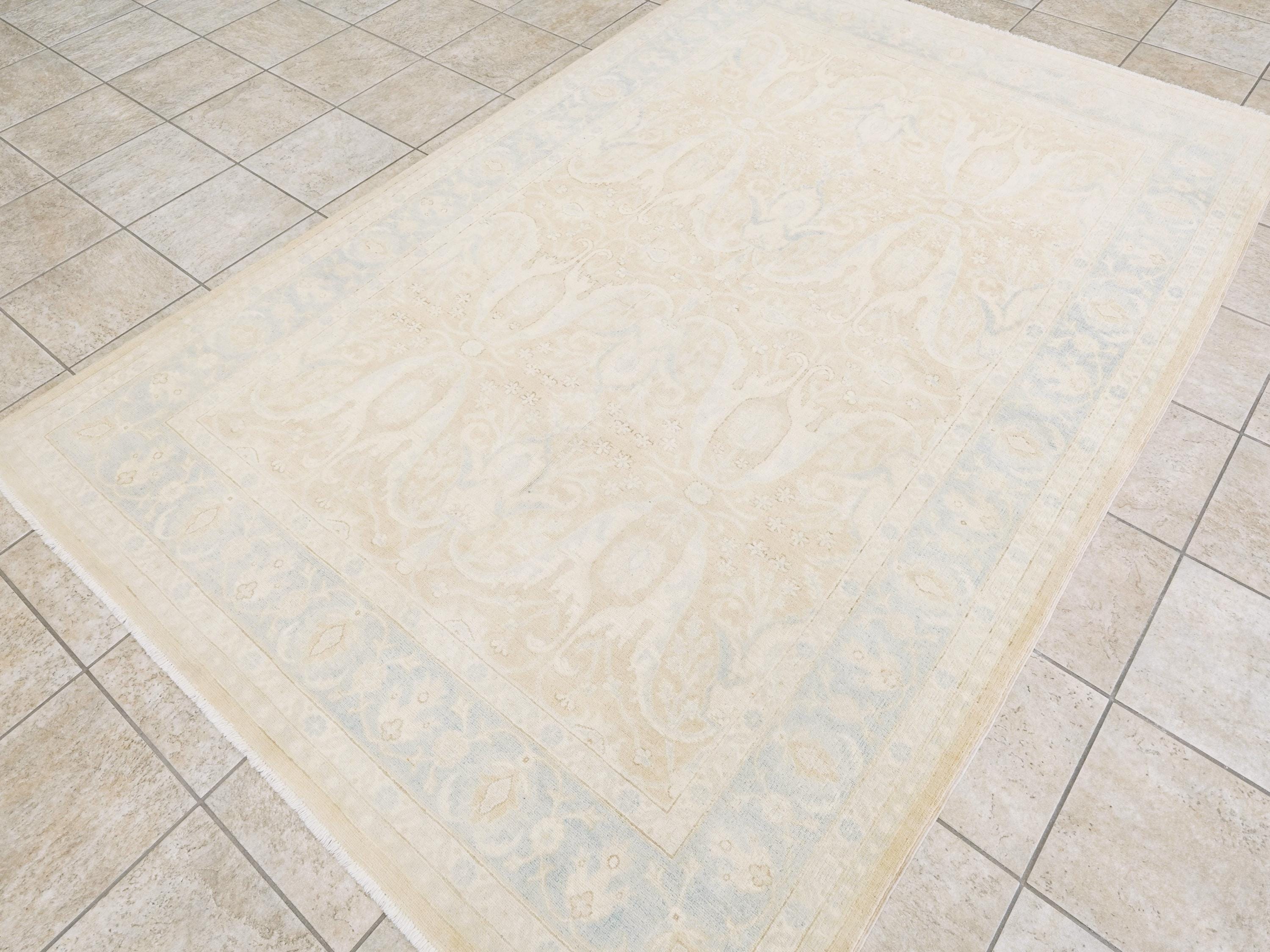 6x9 Ft Hand Knotted Bidjar Rug - Beige & Blue Persian Design