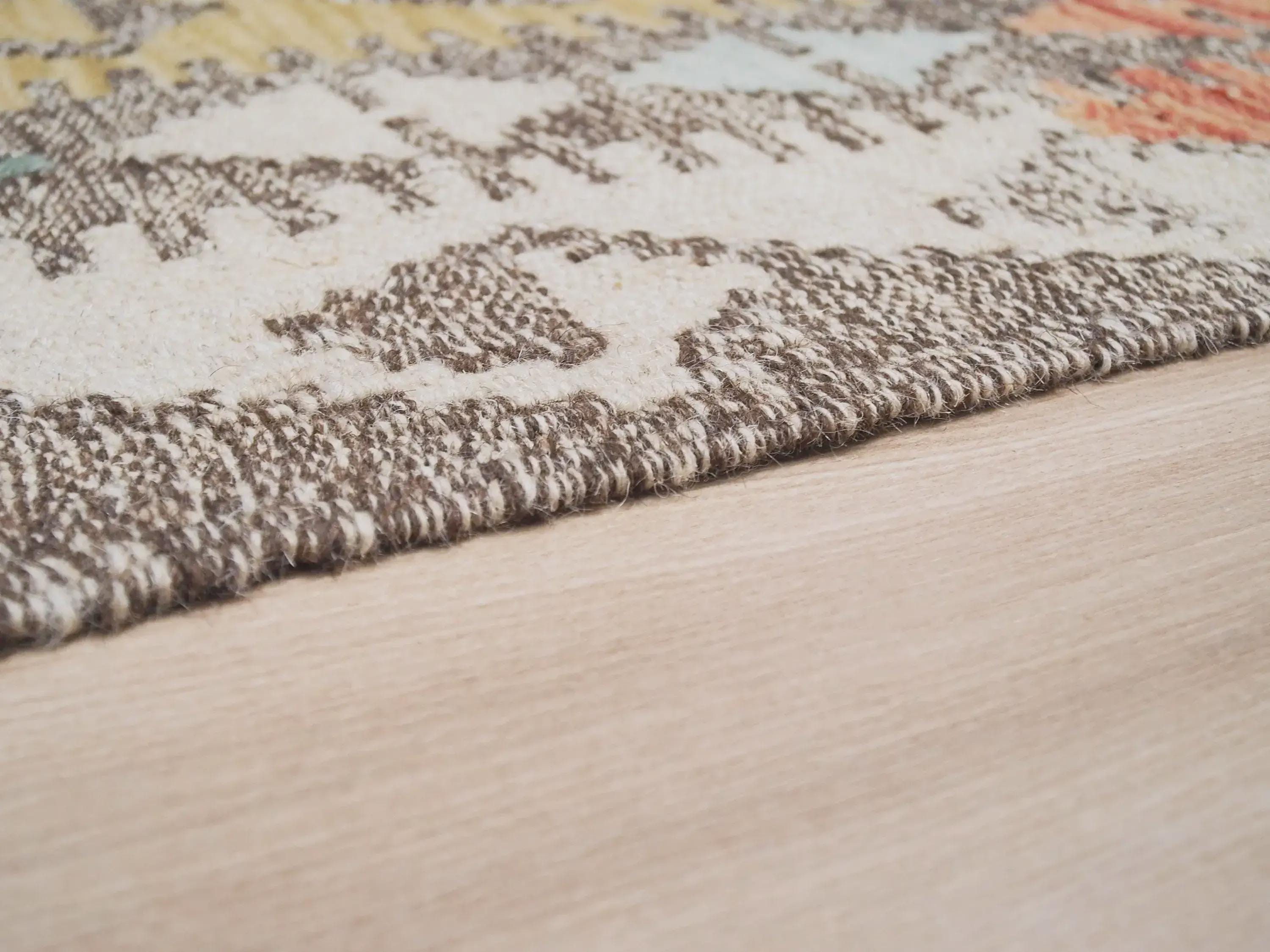 5x7 Ft Colorful Kilim Rug - Handwoven Afghan Flat Weave - Tribal Design