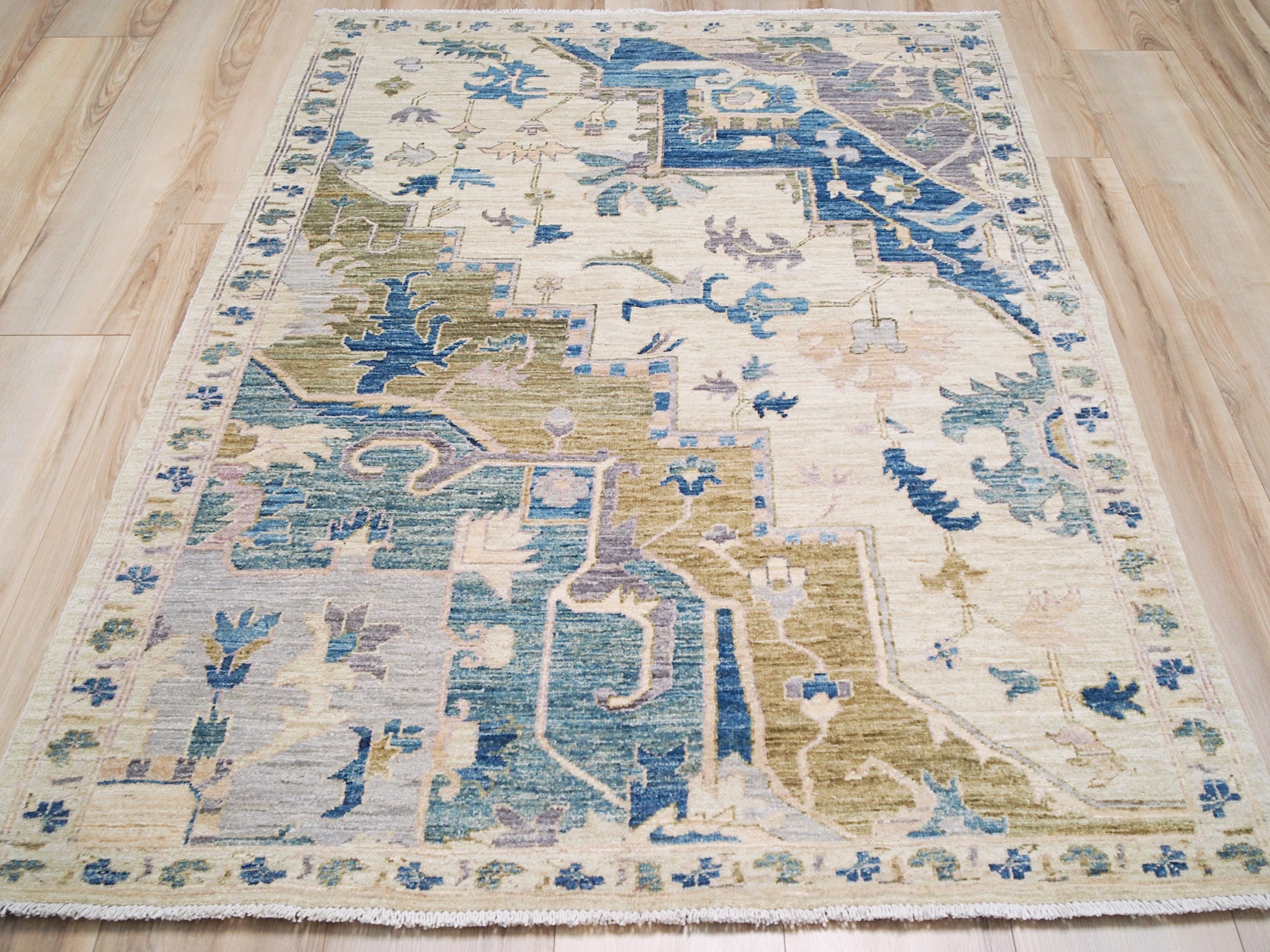 4x6 Ft Blue & Beige Heriz Rug - Hand Knotted Oriental Rug