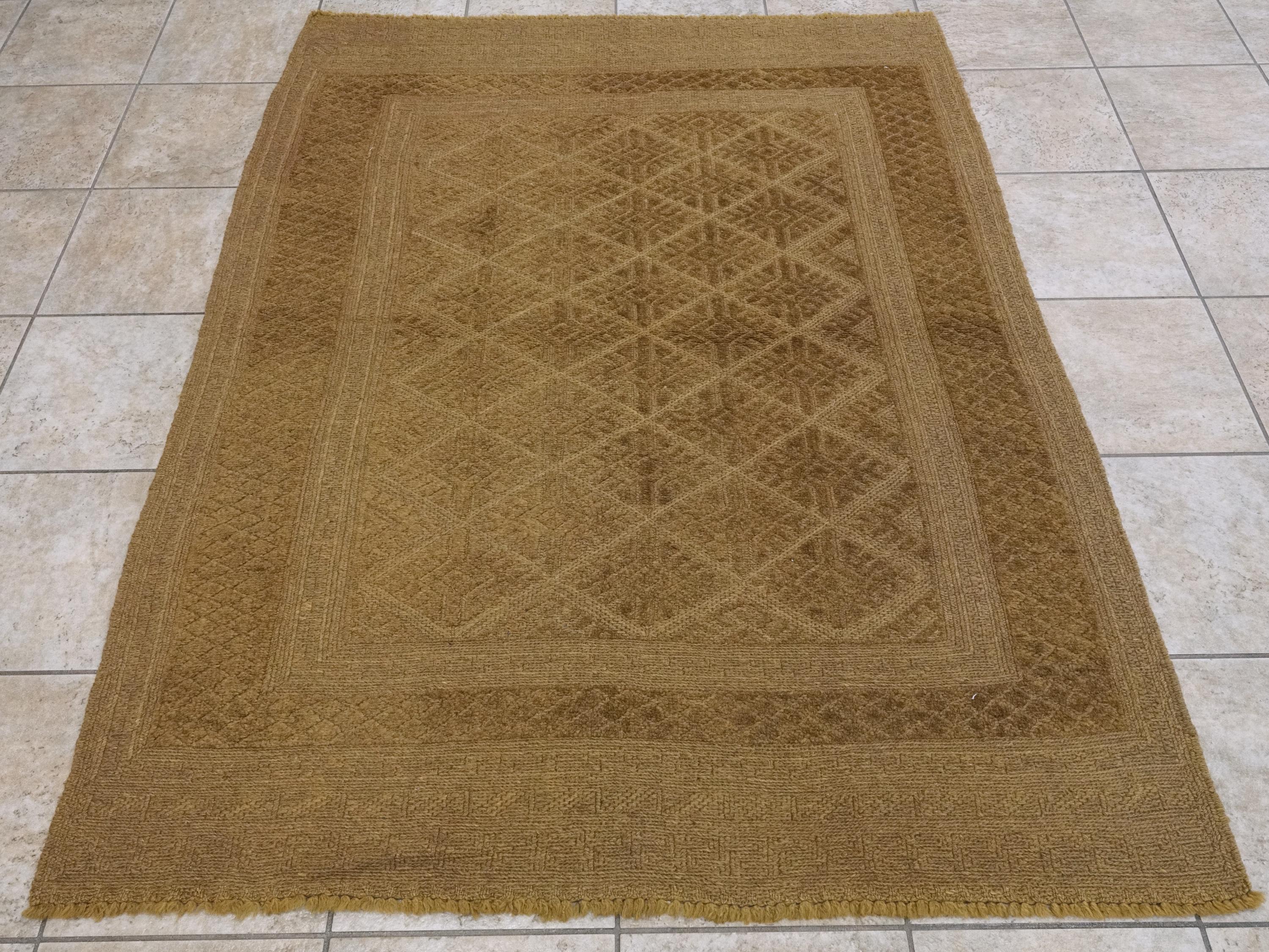 5x6 Ft Vintage Tribal Kilim Rug - Hand-Knotted Wool - Bronze Detail