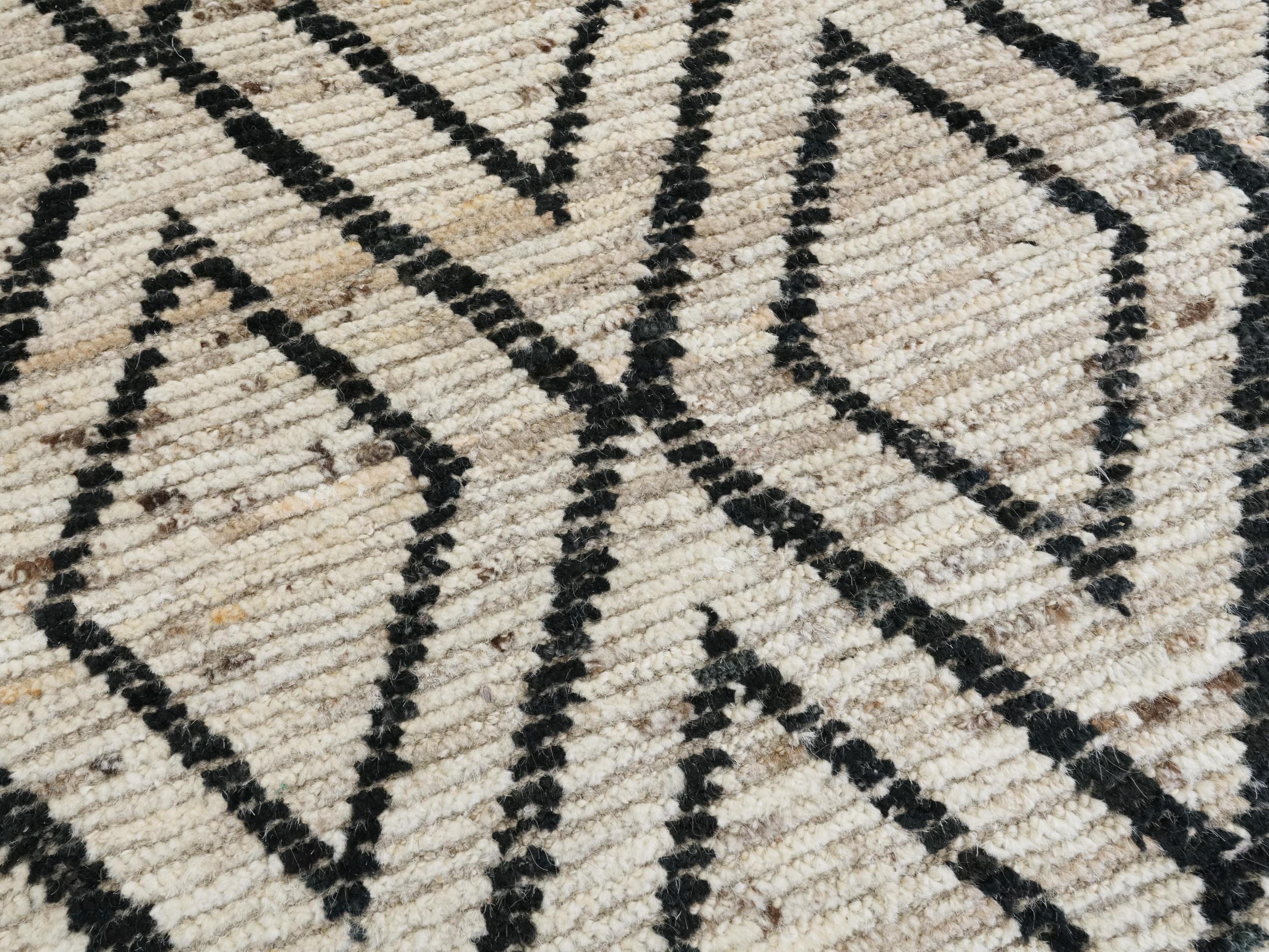 19 Ft White & Black Moroccan Rug - Afghan Wool Hallway Rug