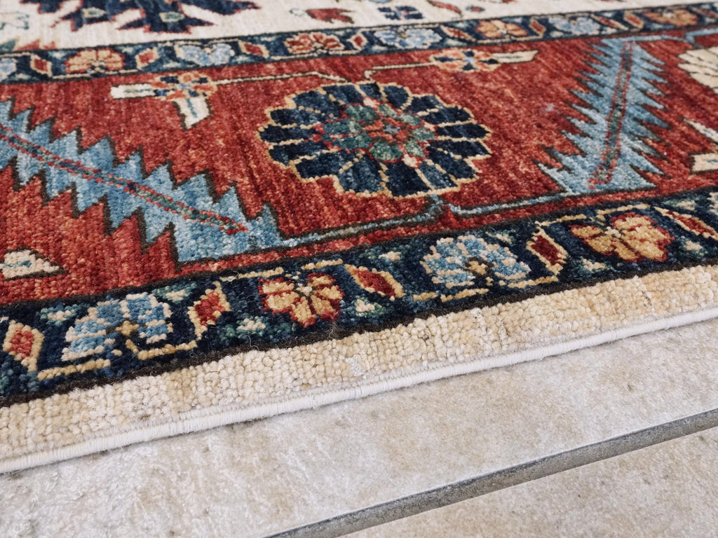 6x9 Ft Red & Beige Serapi Rug - Oriental Area Rug - Floral Design