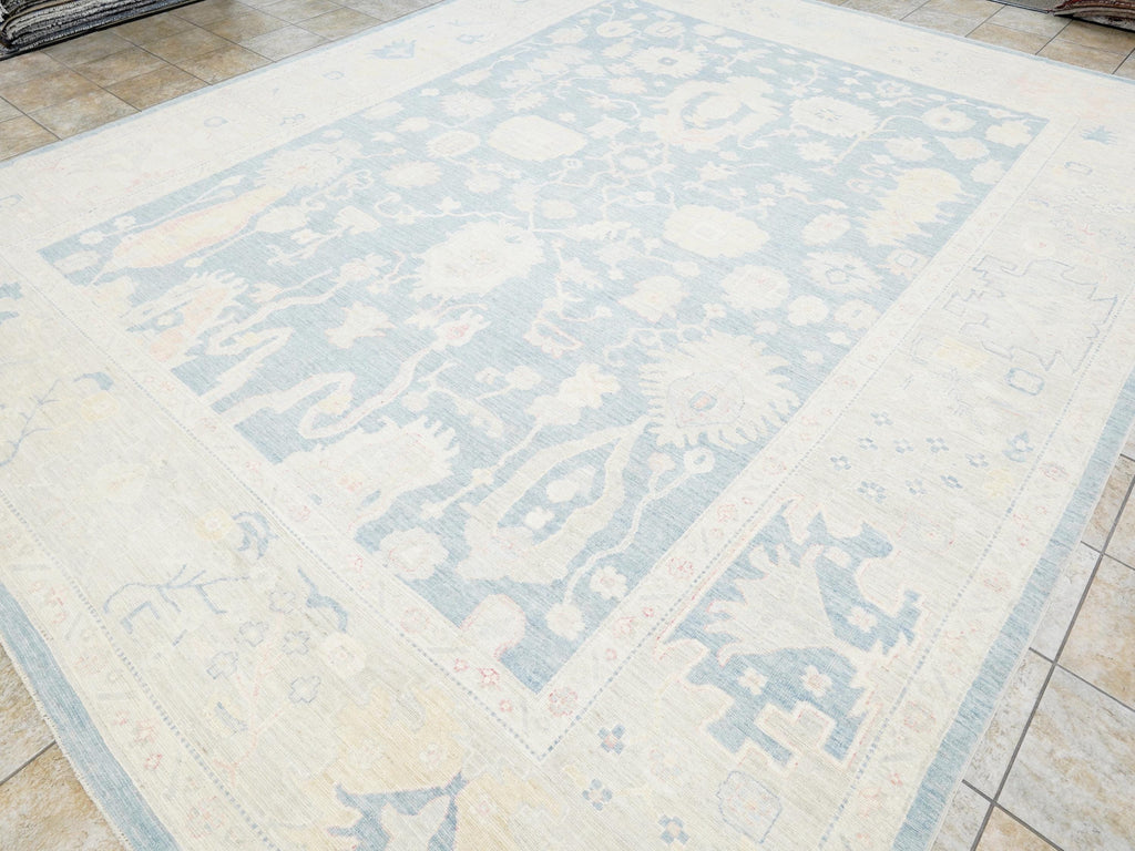 12x15 Ft Muted Ushak Rug - Traditional Wool Area Rug - Blue & White Turkish design