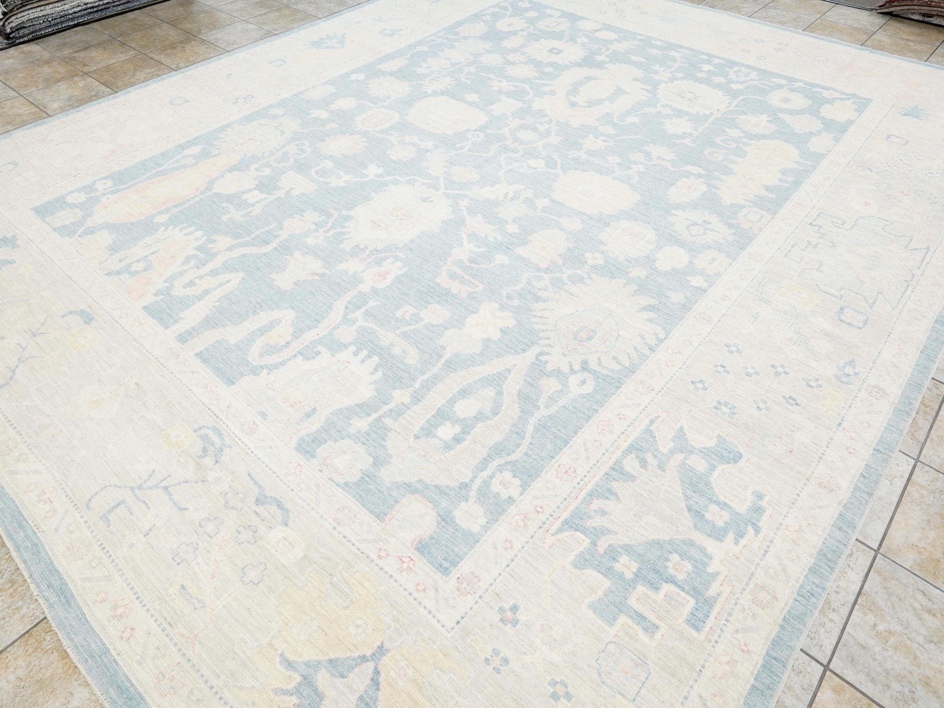 12x15 Ft Muted Ushak Rug - Traditional Wool Area Rug - Blue & White Turkish design