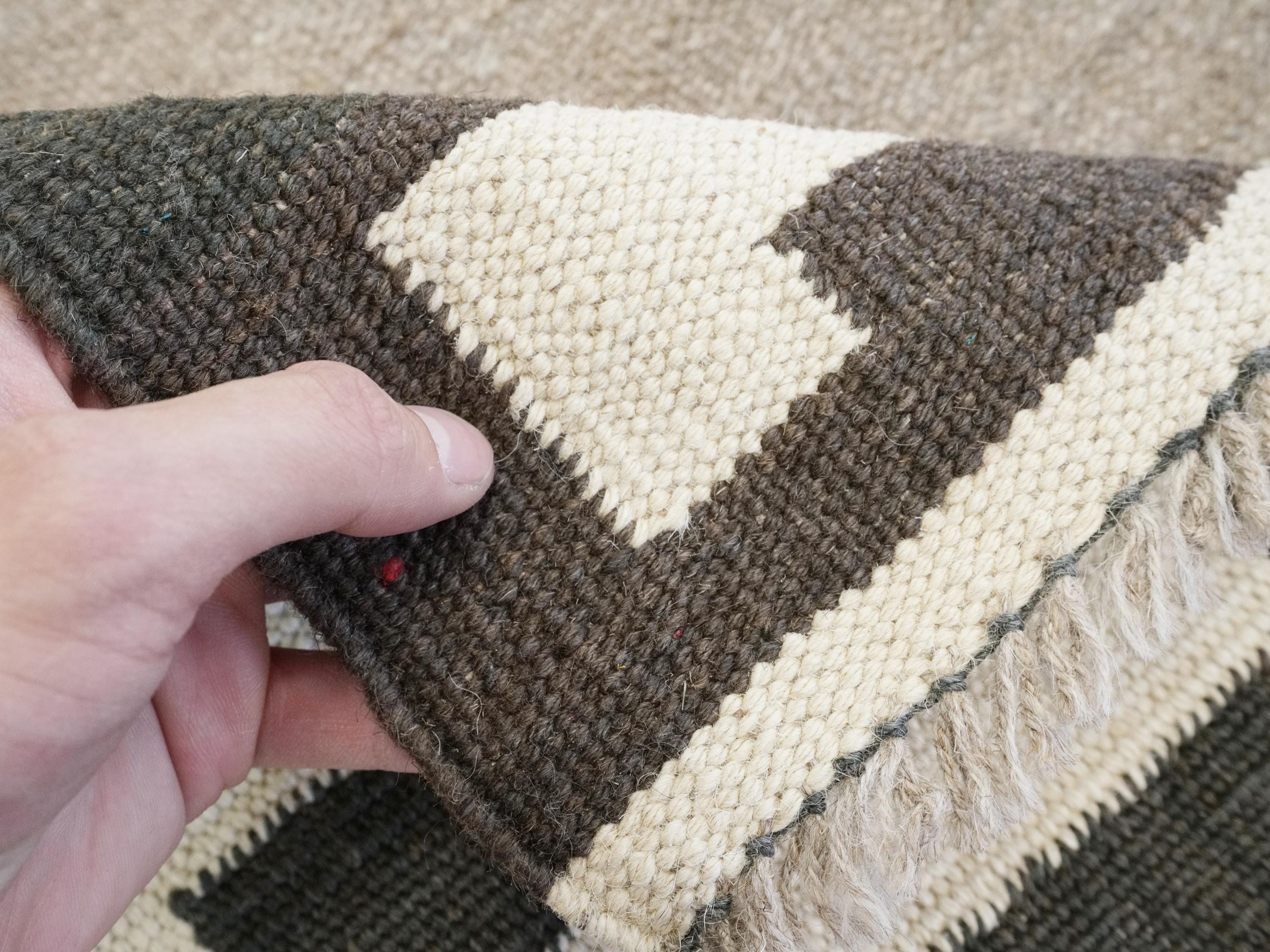 8x10 Ft Navajo Kilim - Traditional Flatweave rug - Tribal Design