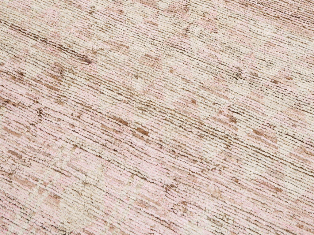 6x8 Ft Pink Moroccan Wool Rug - Hand-Knotted Area Rug