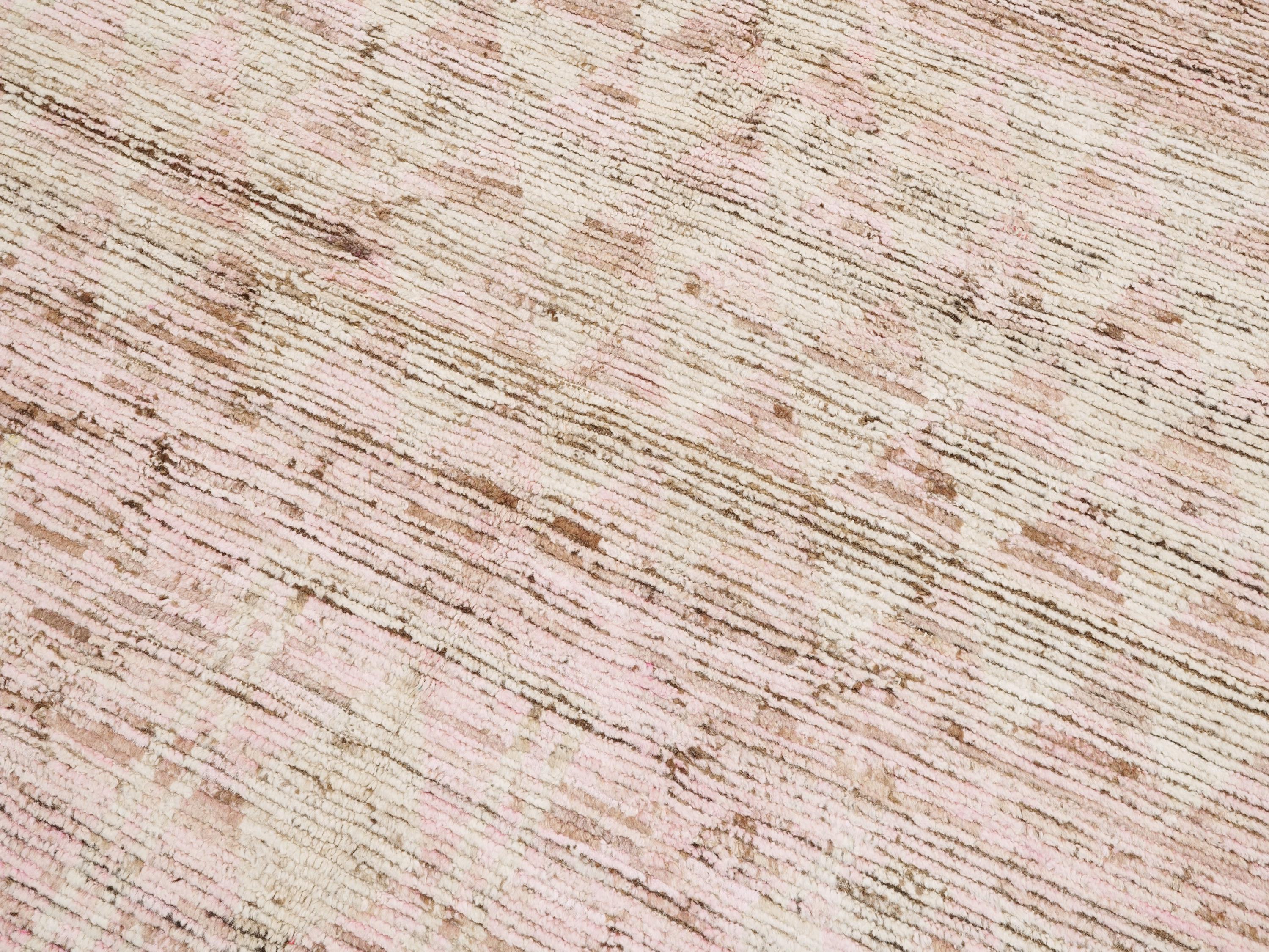 6x8 Ft Pink Moroccan Wool Rug - Hand-Knotted Area Rug