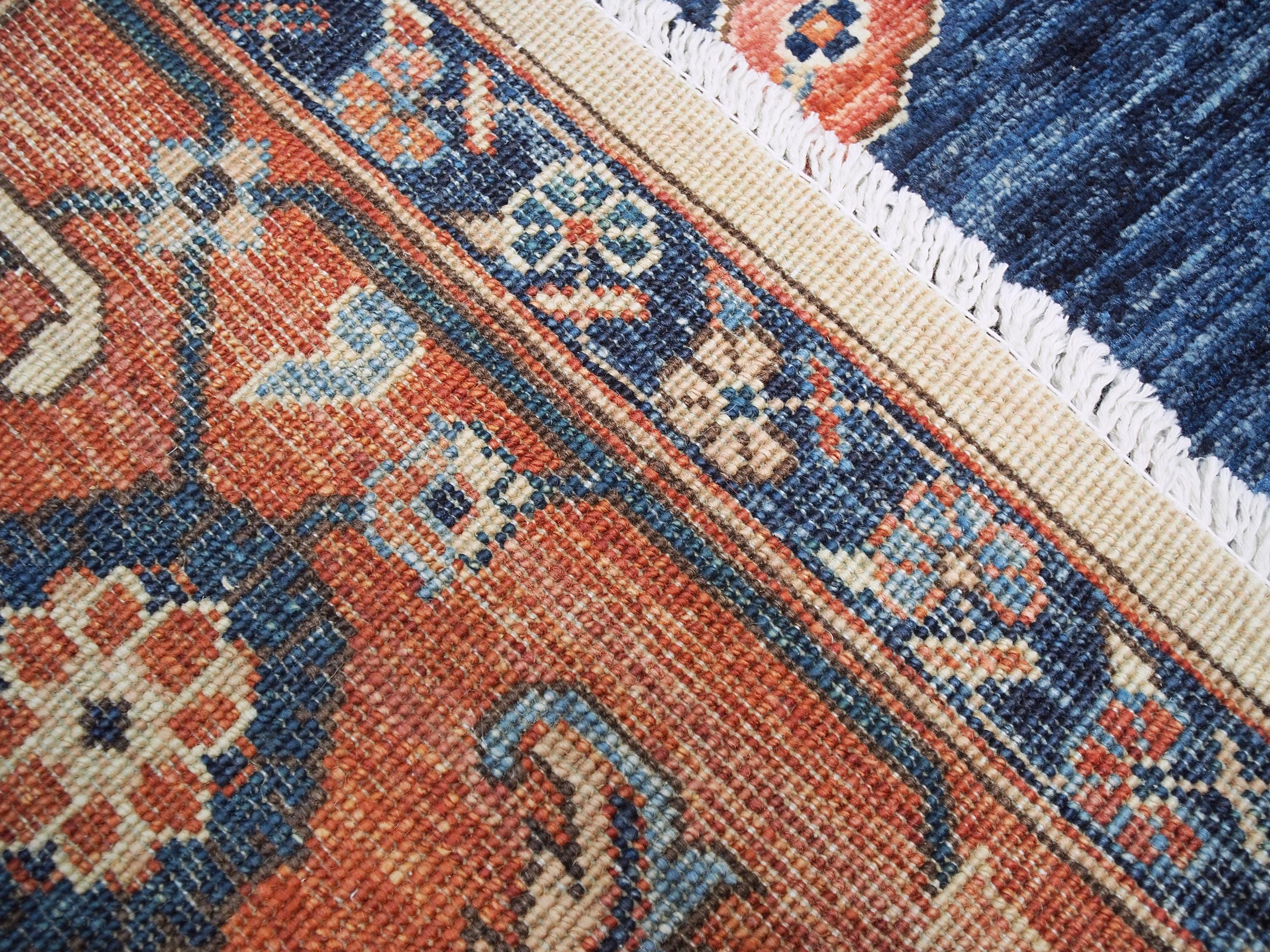 8x10 Ft Blue & Red Heriz Rug: Hand -Knotted Oriental Wool Rug