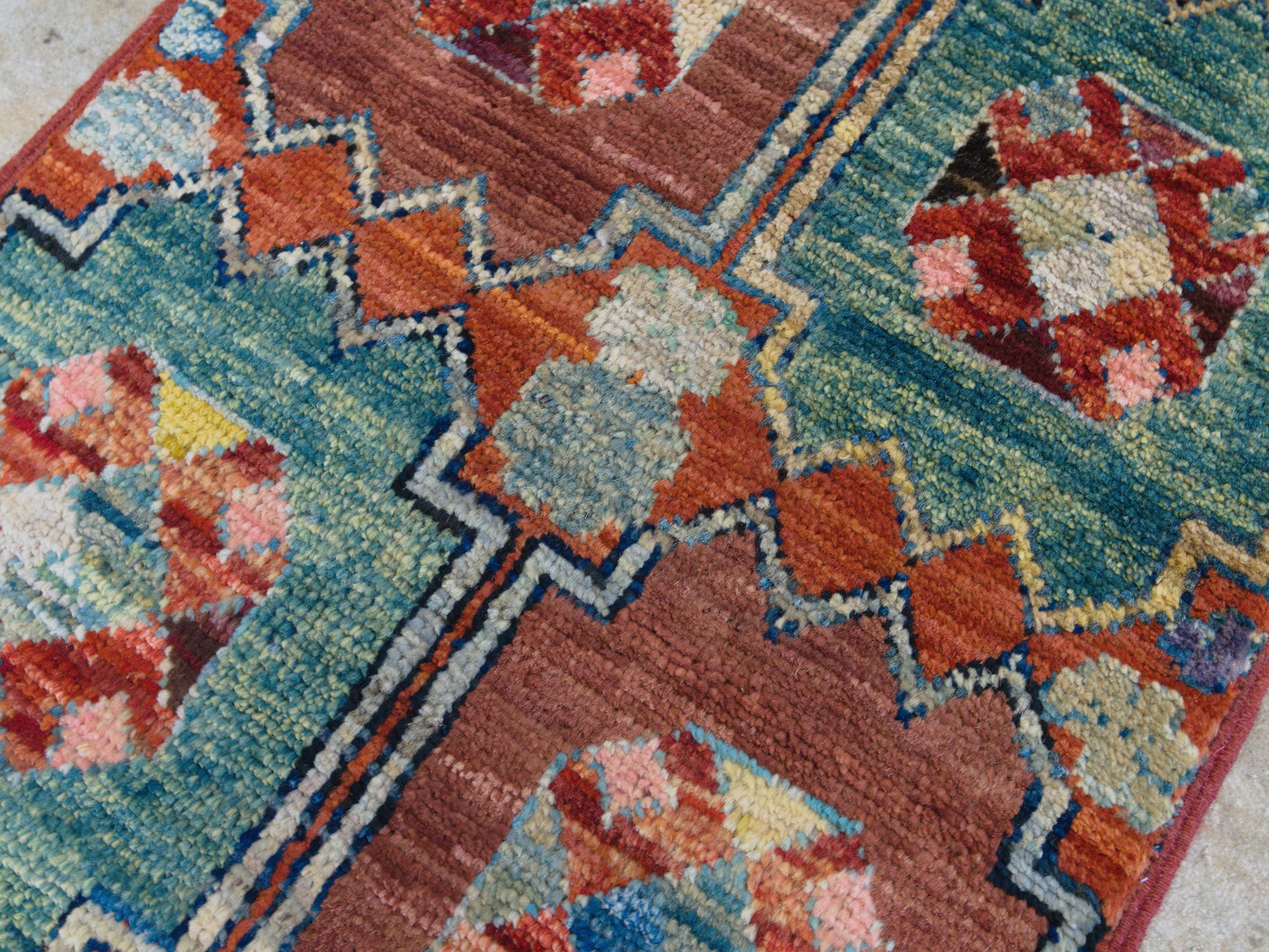 1x2 Ft Red & Green Heriz Rug - Wool Accent Rug