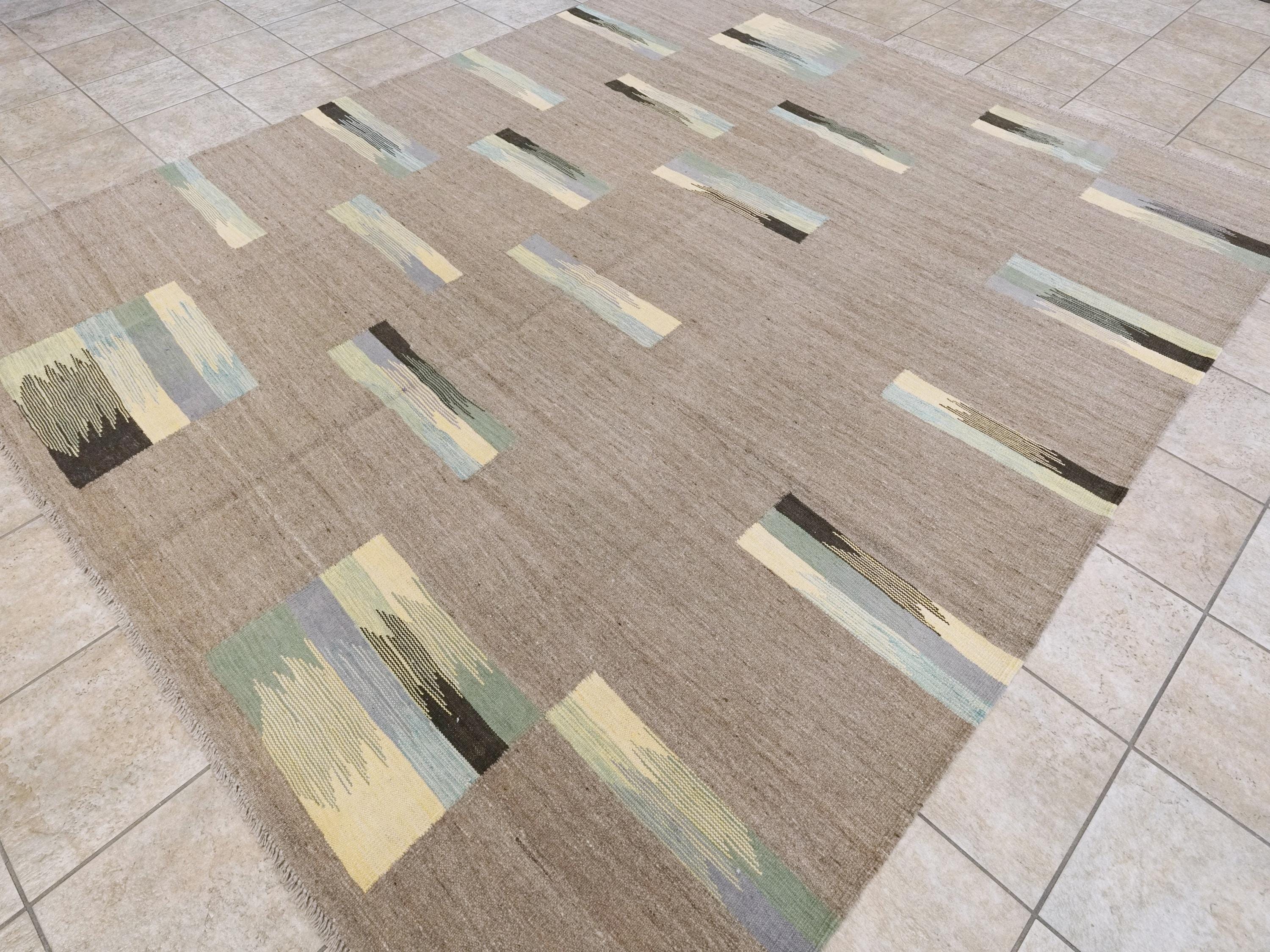 8x10 Ft Brown & Green Kilim Rug - Flat Weave Area Rug