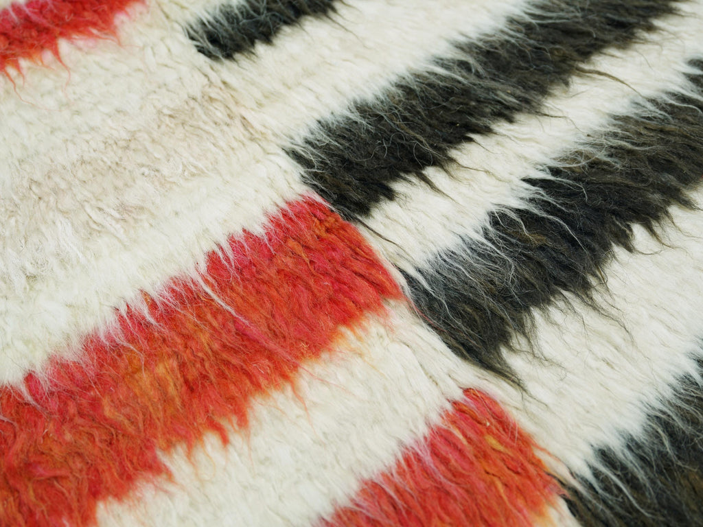 Hand Knotted Wool Moroccan Rug - 5x6 Ft Shaggy Rug