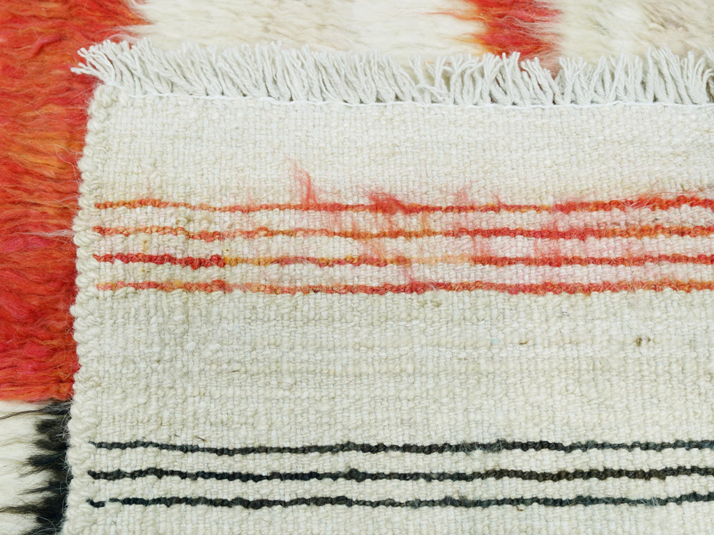 Hand Knotted Wool Moroccan Rug - 5x6 Ft Shaggy Rug