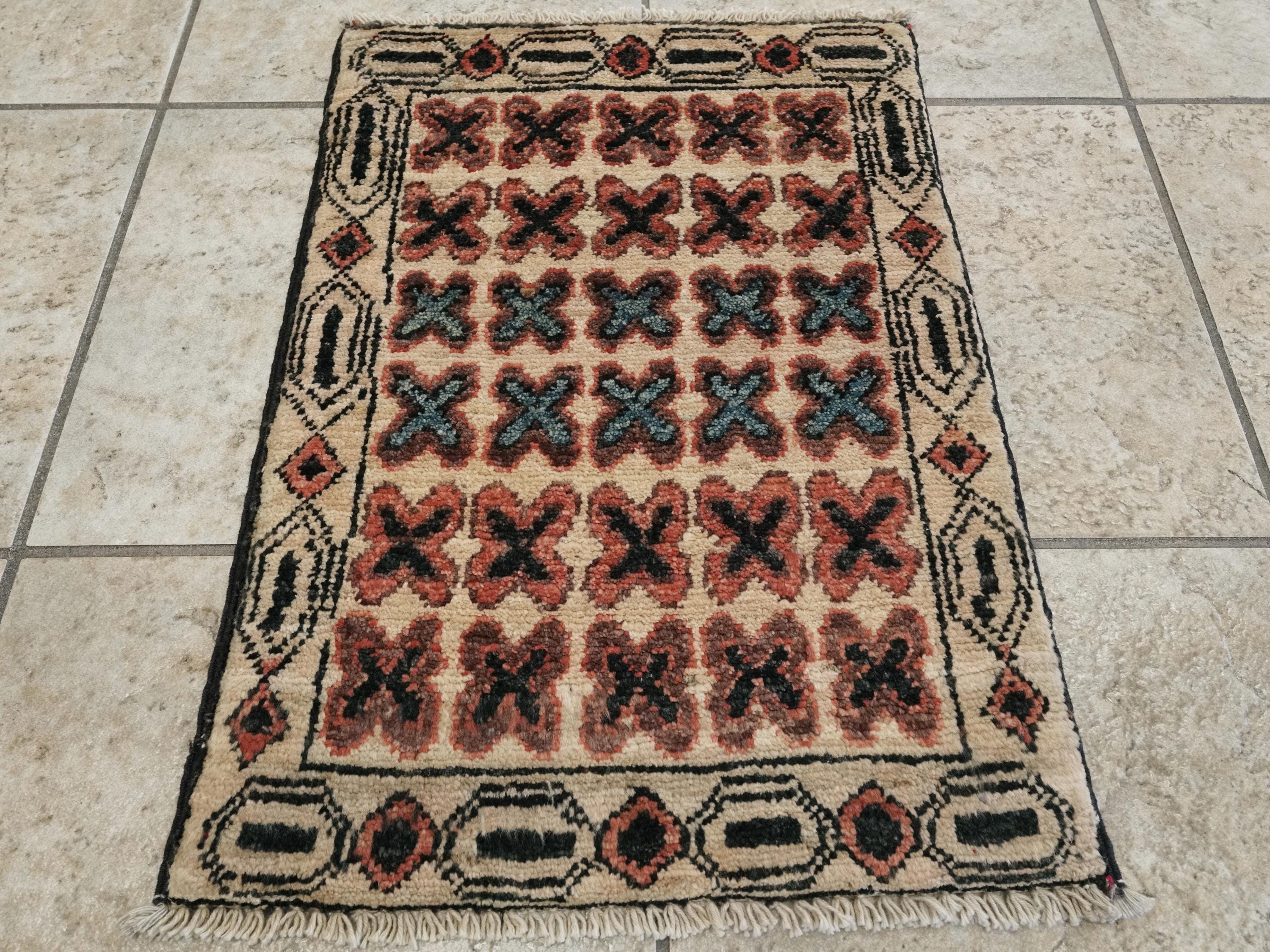 1x2 Ft Hand Knotted Wool Gabbeh Rug - Beige Tribal Accent Rug